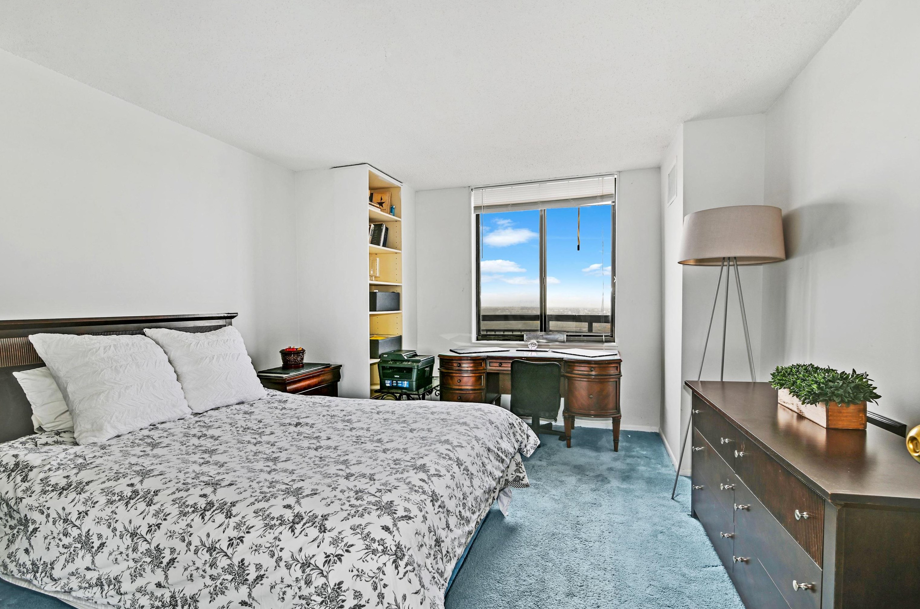 2538 Harmon Cove Tower, Secaucus NJ  07094-1761 exterior