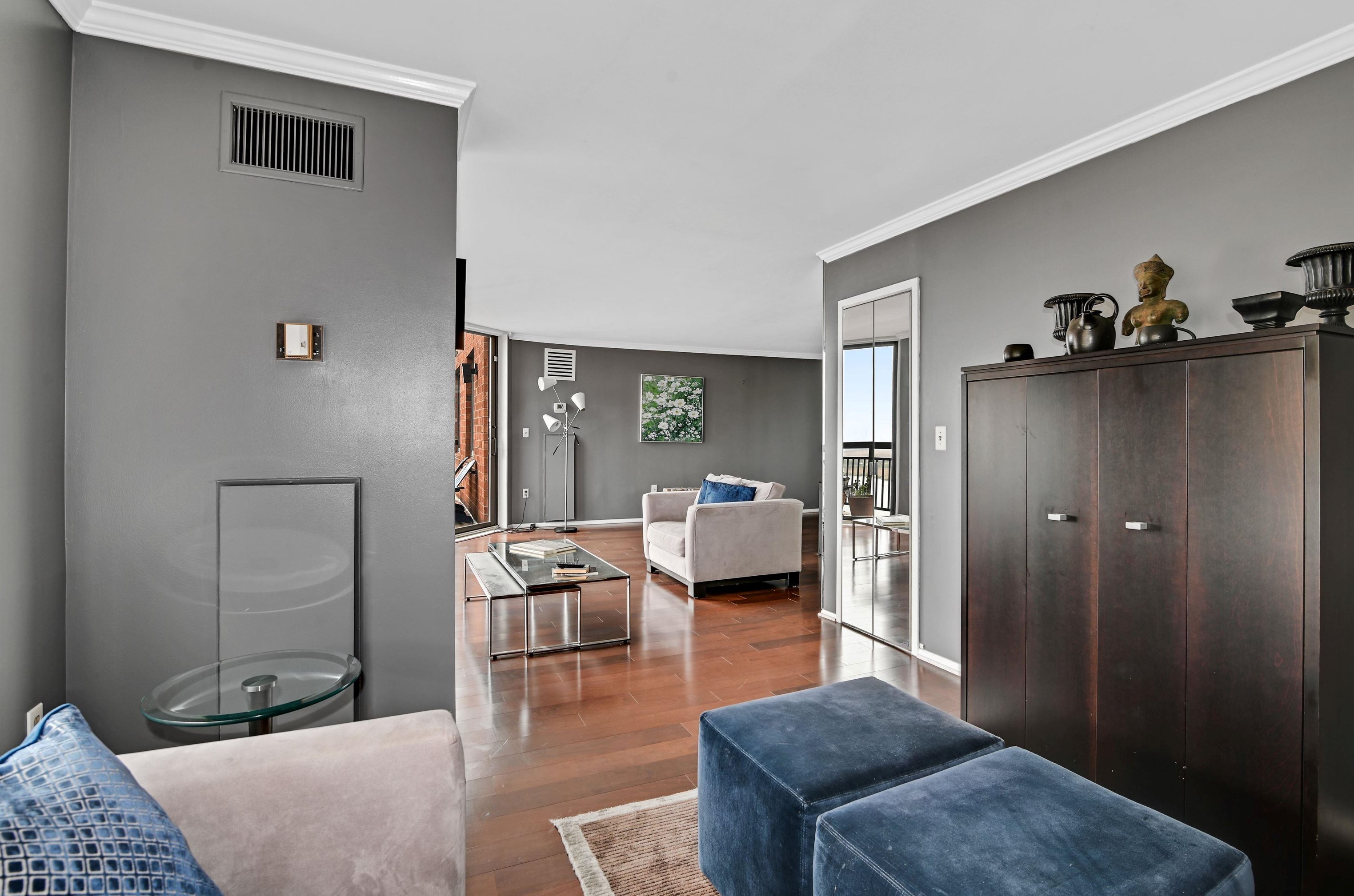 2538 Harmon Cove Tower, Secaucus NJ  07094-1761 exterior