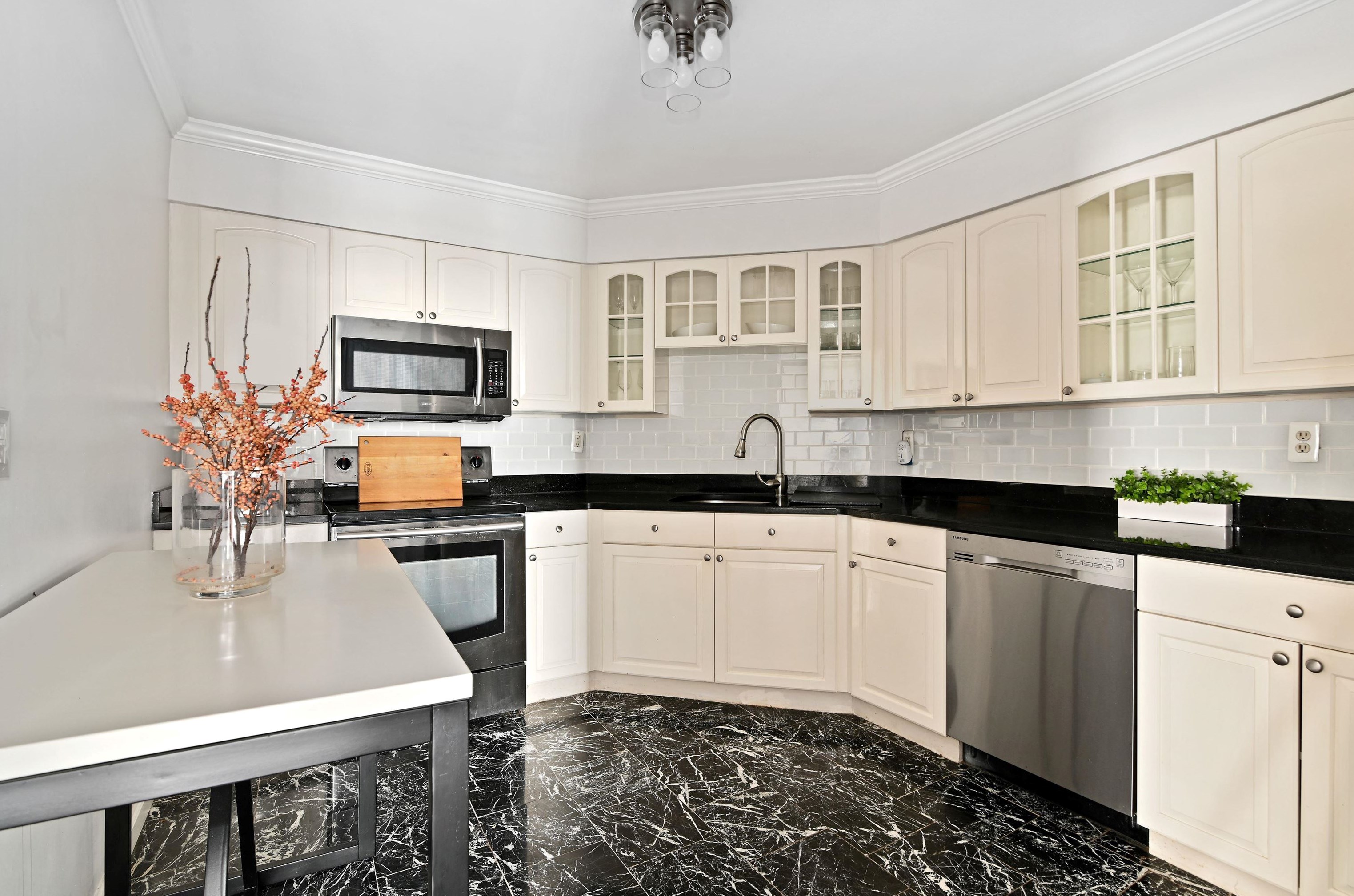 2538 Harmon Cove Tower, Secaucus NJ  07094-1761 exterior