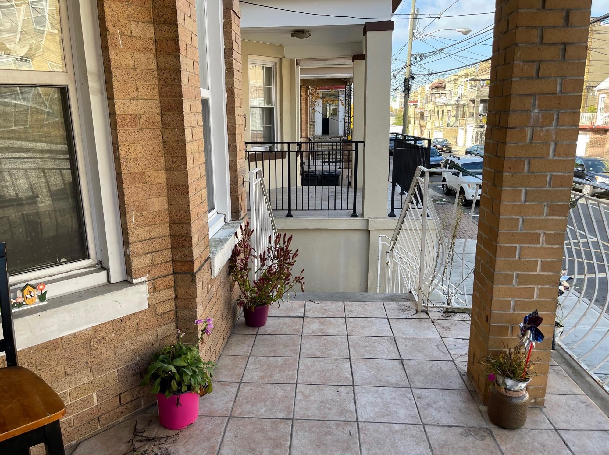 111 65th St, West New York, NJ 07093-3102