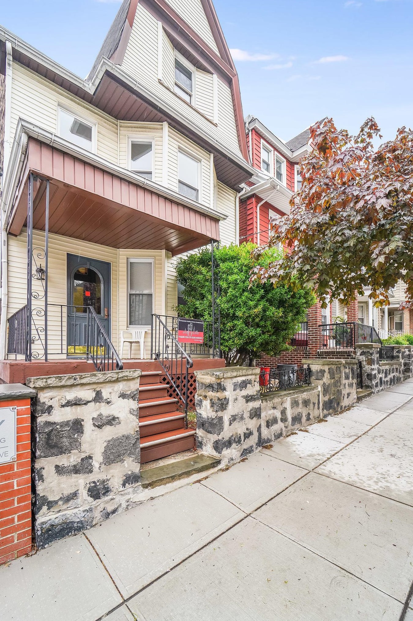 48 47th St, Union City, NJ 07086