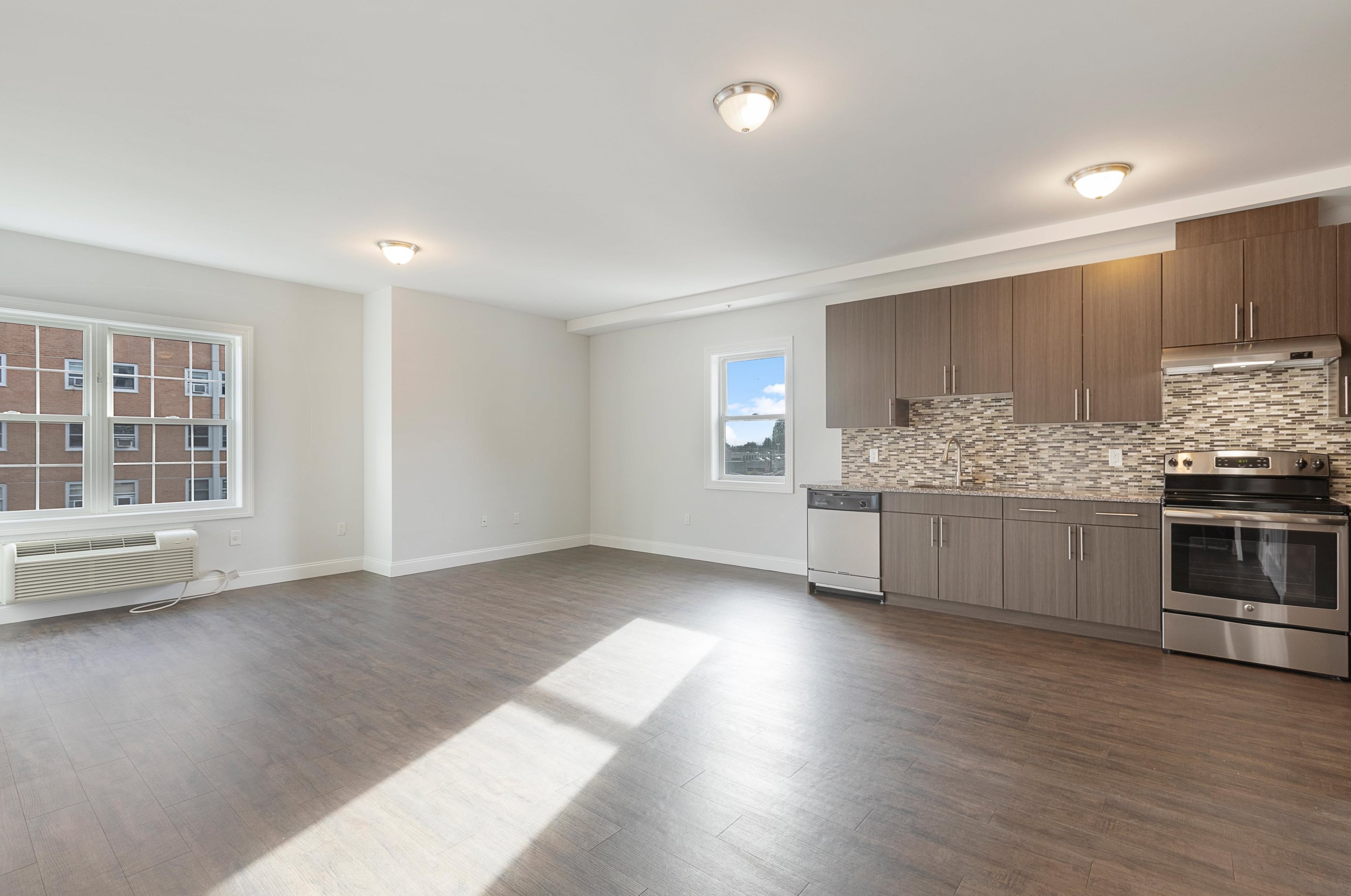422-424 63rd St #302, West New York, NJ 07093