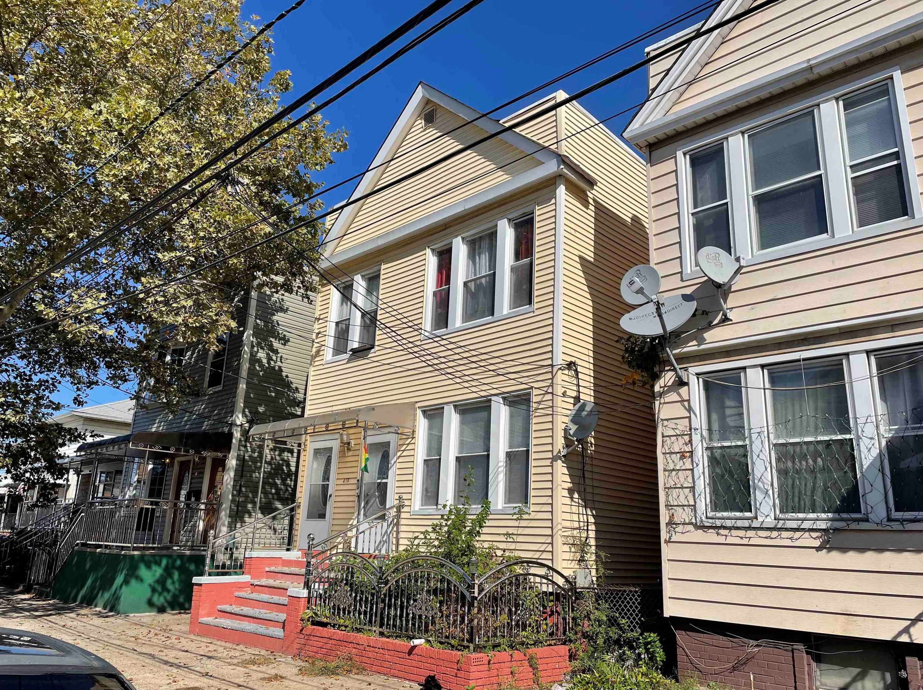410 Van Nostrand Ave, Jersey City, NJ 07305-1309