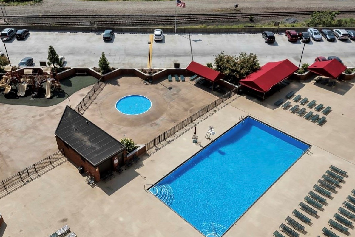 222 Harmon Cove Tower, Secaucus NJ  07094-1729 exterior