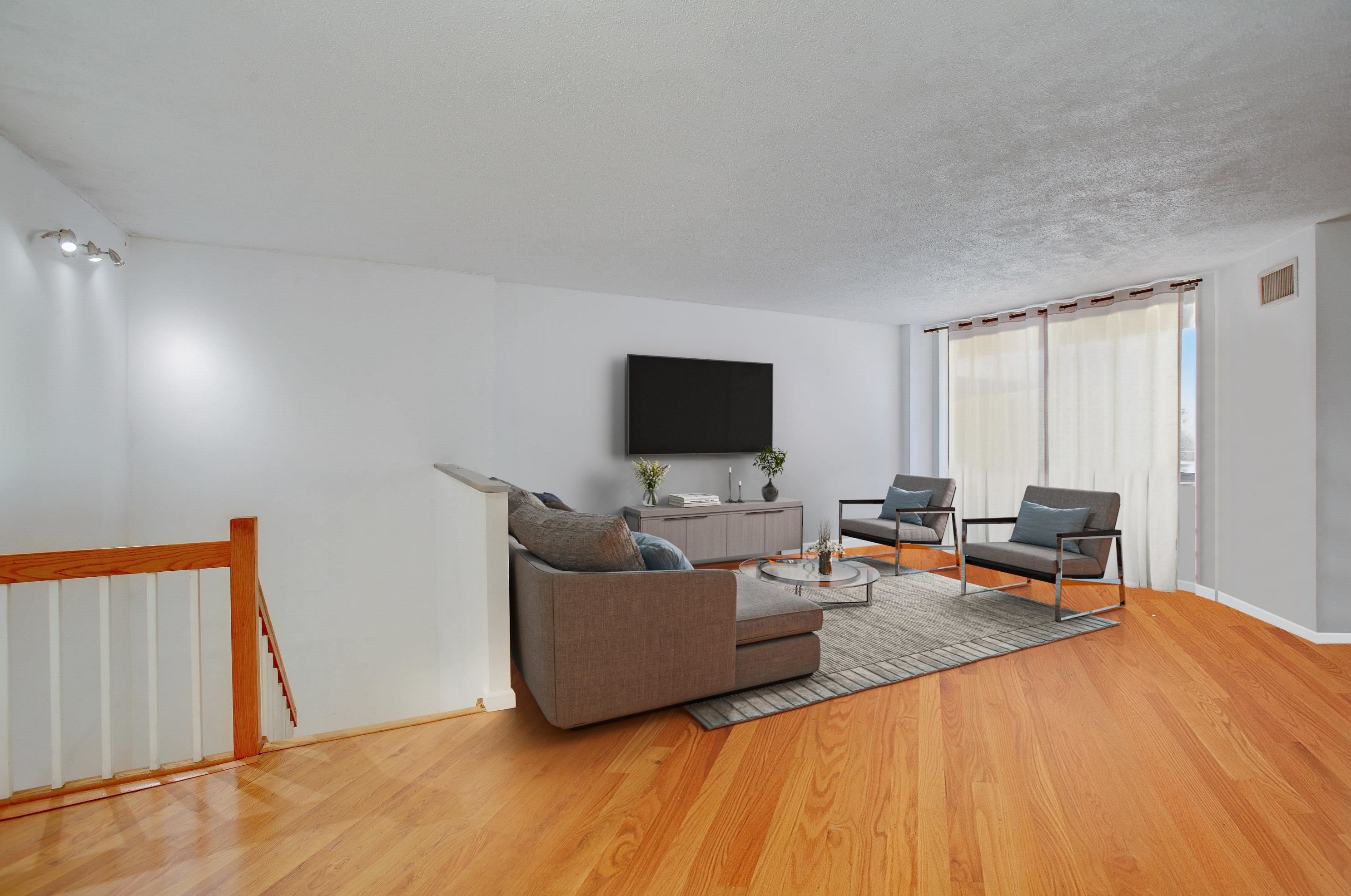 222 Harmon Cove Tower #fl 2, Secaucus, NJ 07094
