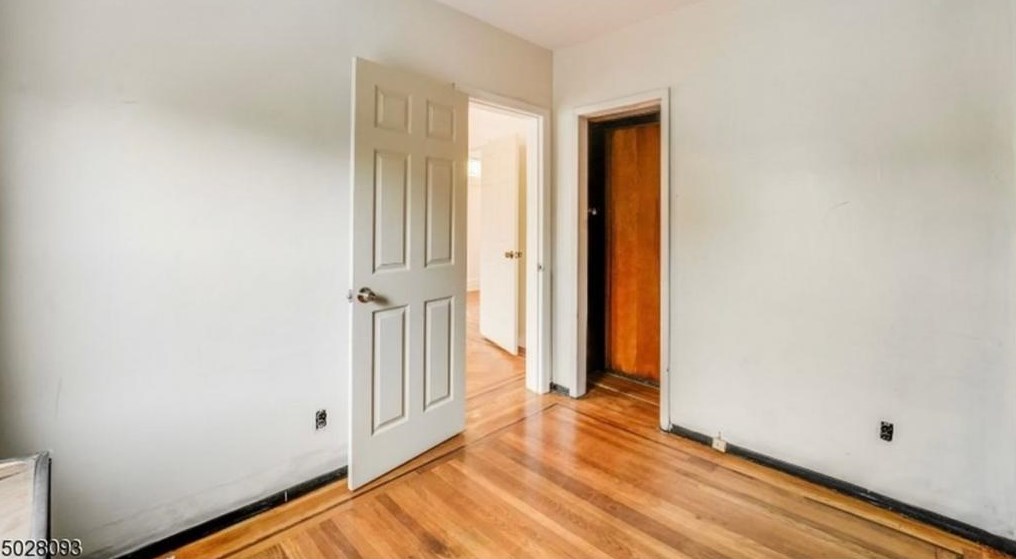 330 Columbia Ave #2, Jersey City, NJ 07307