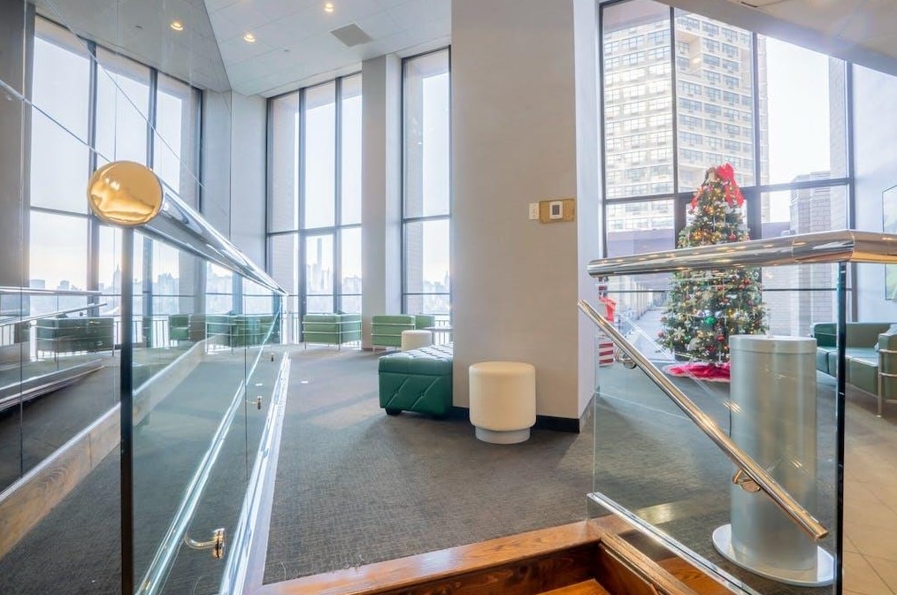 7004 Blvd E #10b, West New York, NJ 07093