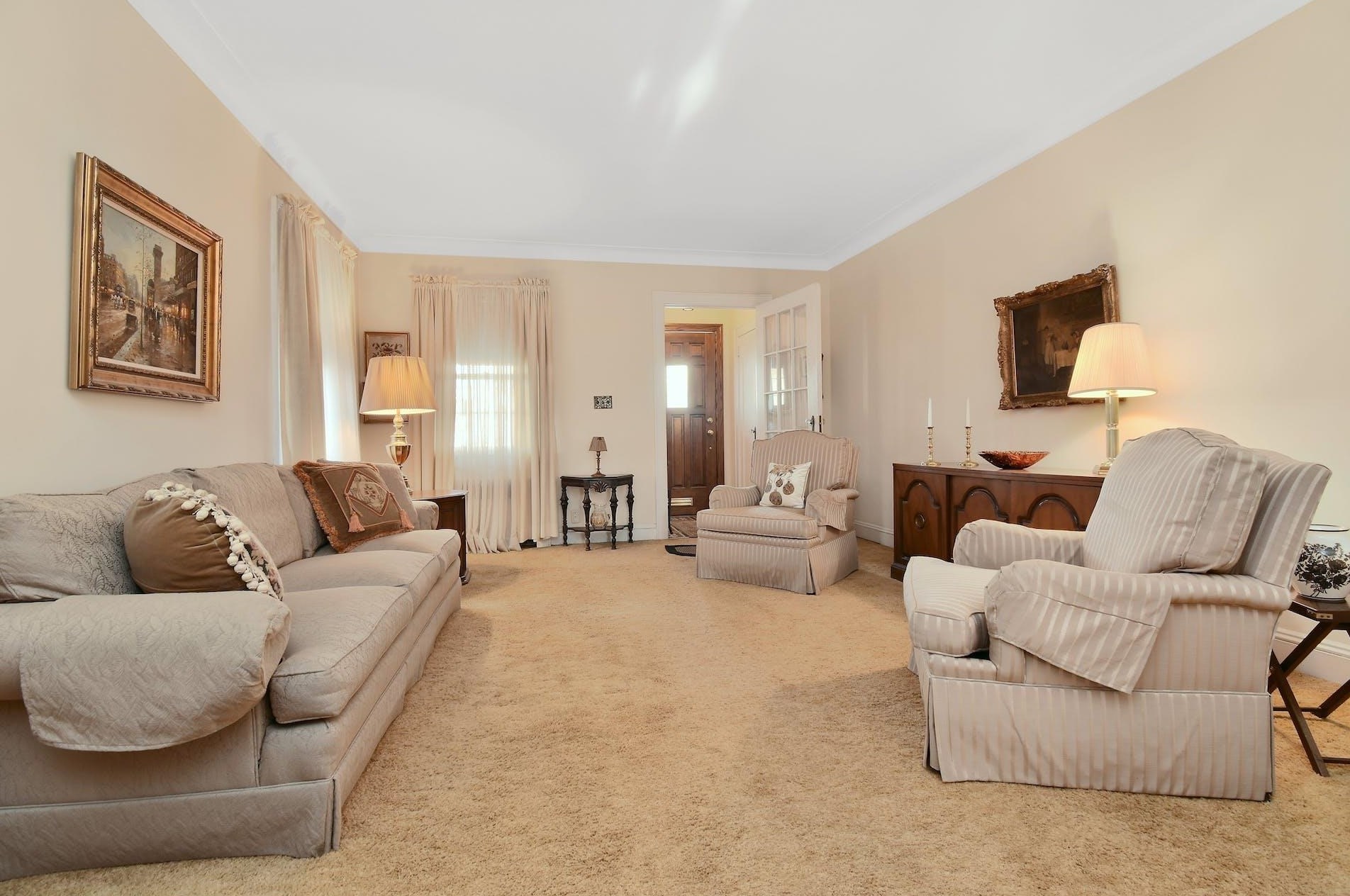 10 Pavonia Ct, Bayonne, NJ 07002