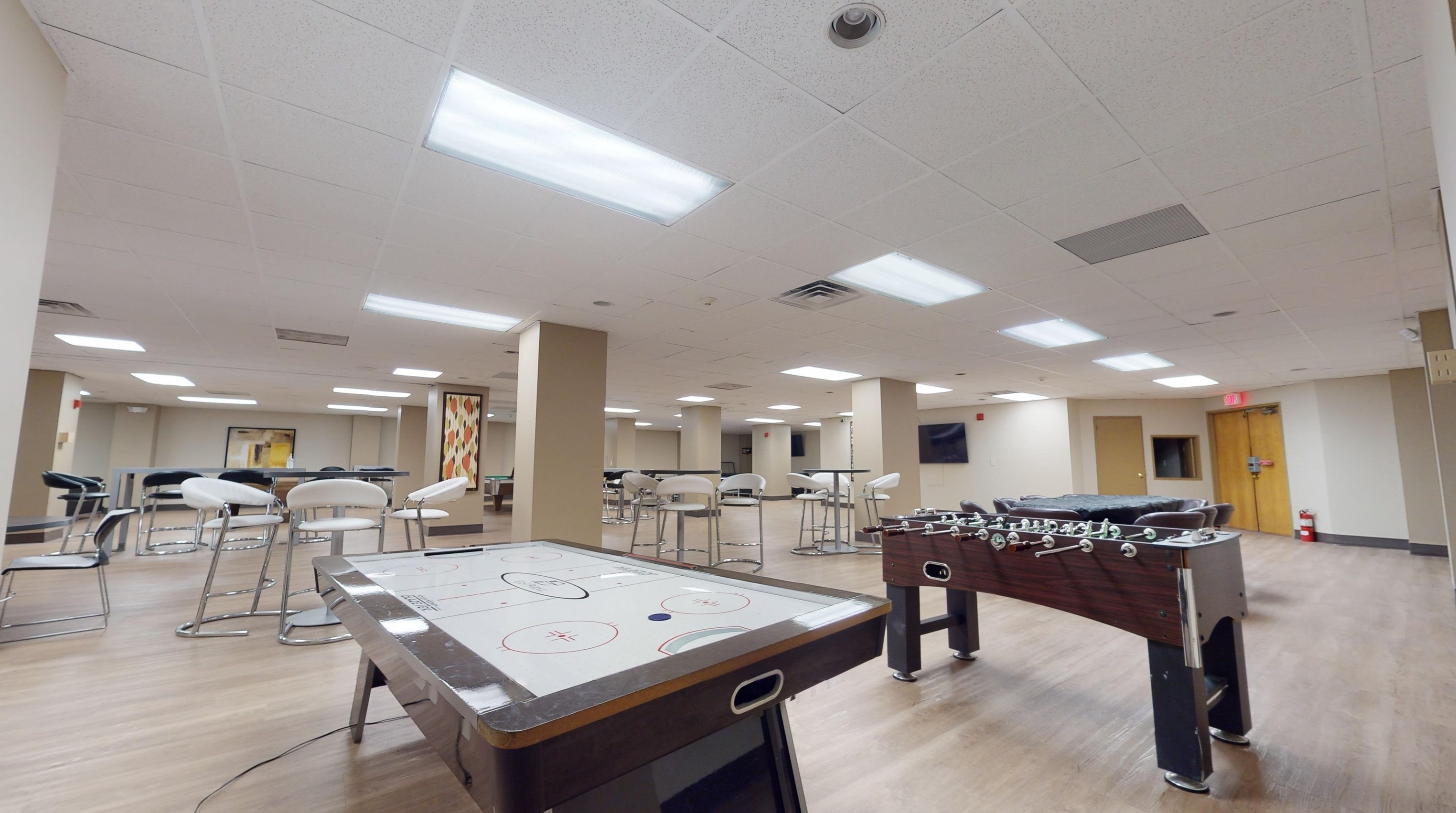 1408 Harmon Cove Tower, Secaucus NJ  07094-1701 exterior