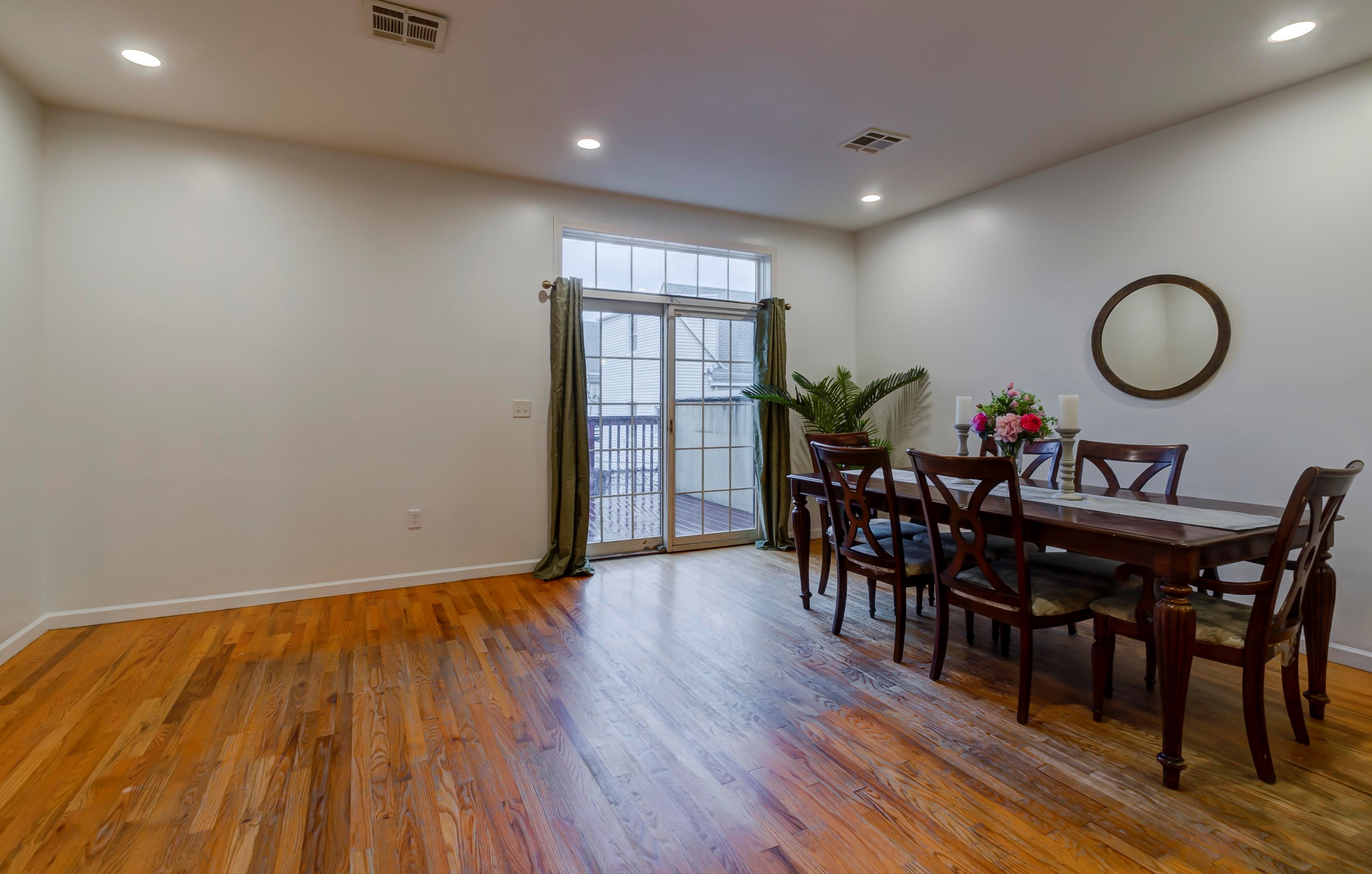 405 Avenue C, Bayonne, NJ 07002