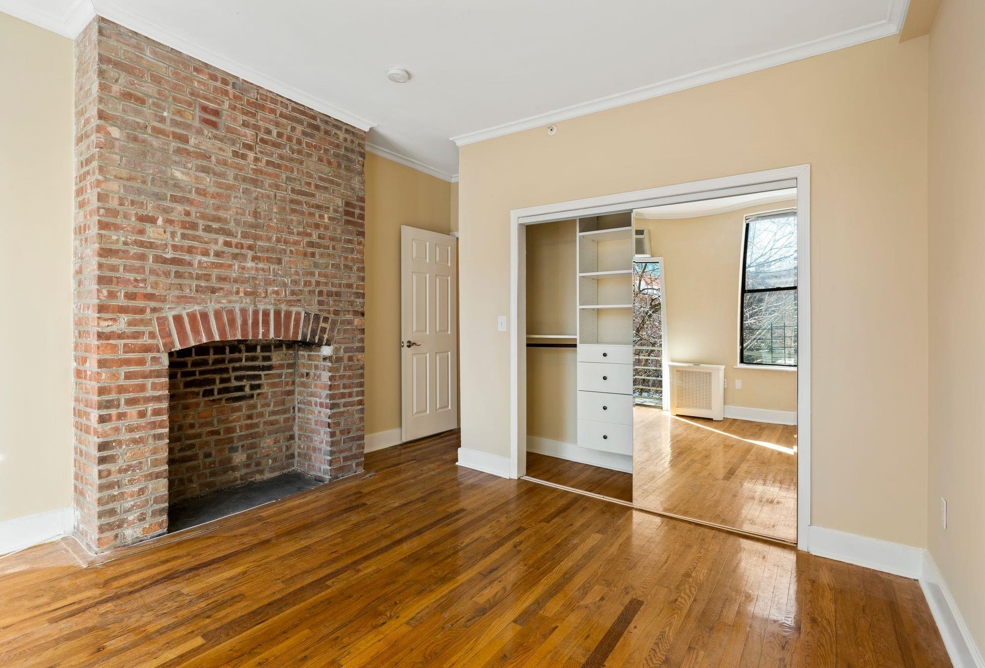 208 Washington St Apt 4b, Jersey City, NJ