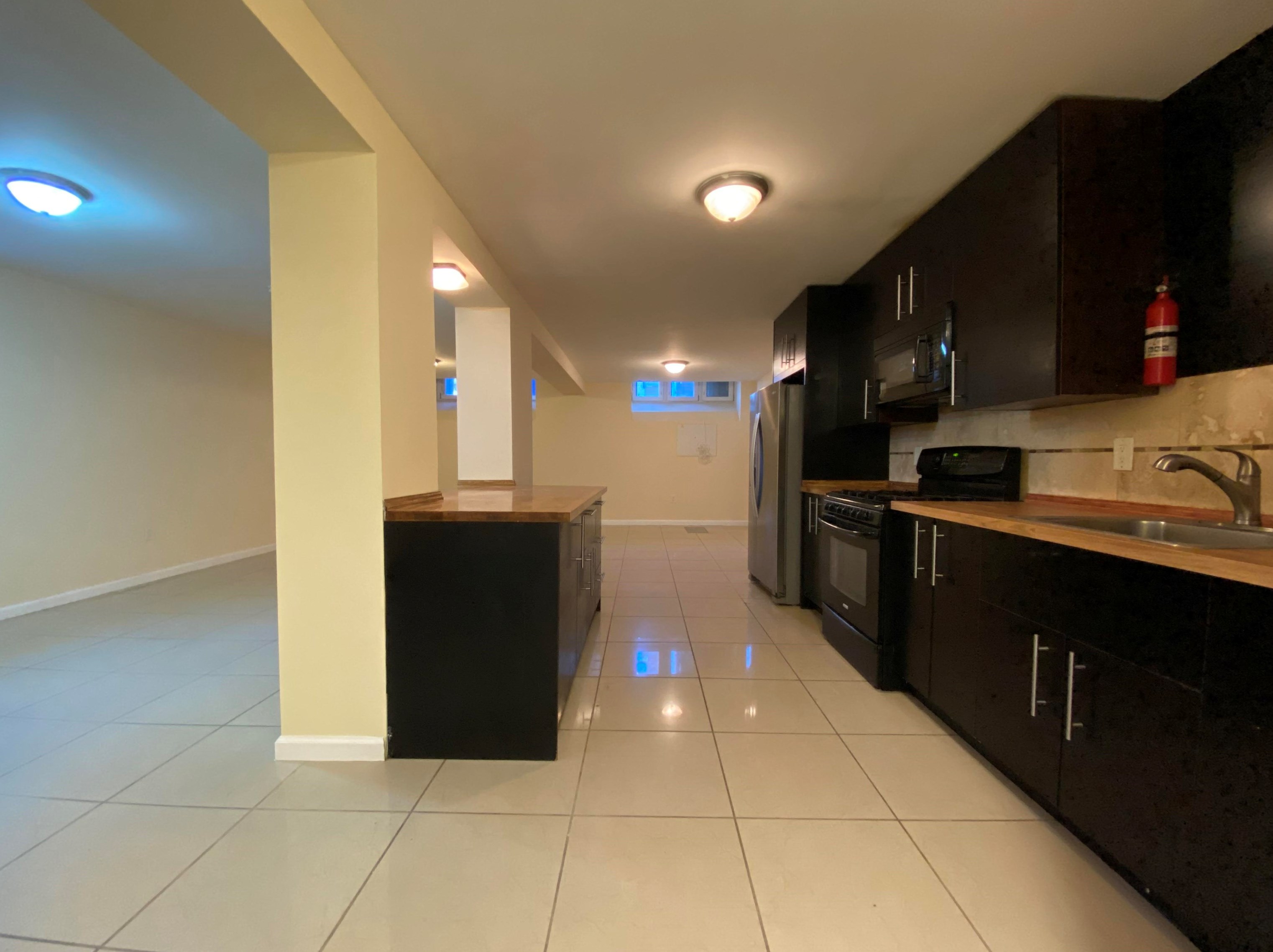 183 Thorne St #1f, Jersey City, NJ 07307