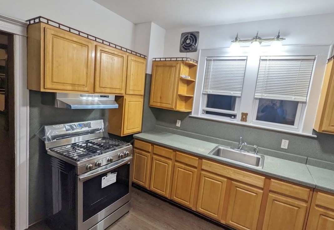 824 3rd St #1, Secaucus, NJ 07094