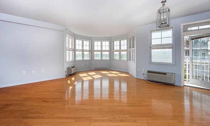 4 Constellation Pl #303, Jersey City, NJ 07305