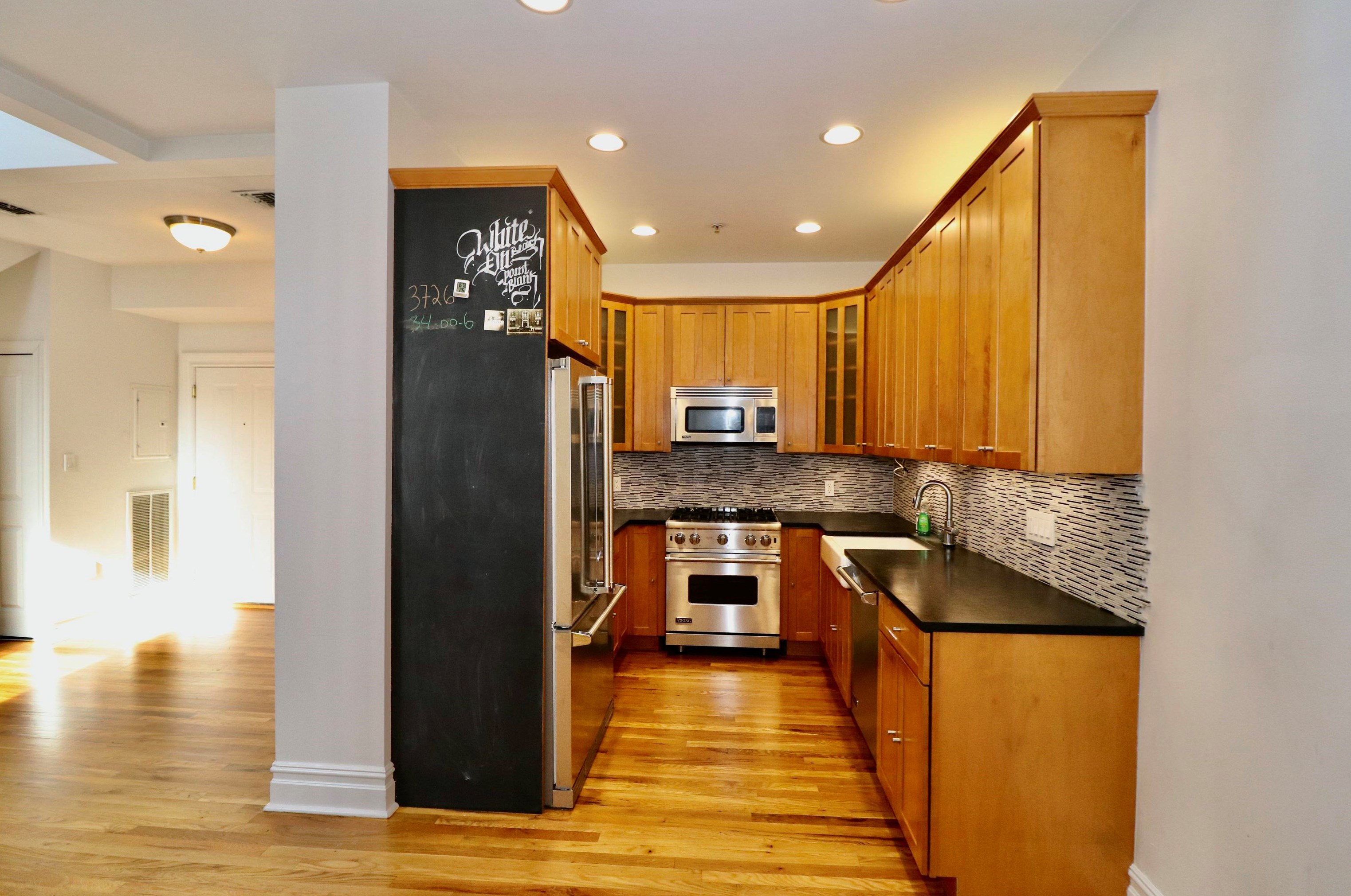 9 Coles St #3, Jersey City, NJ 07302