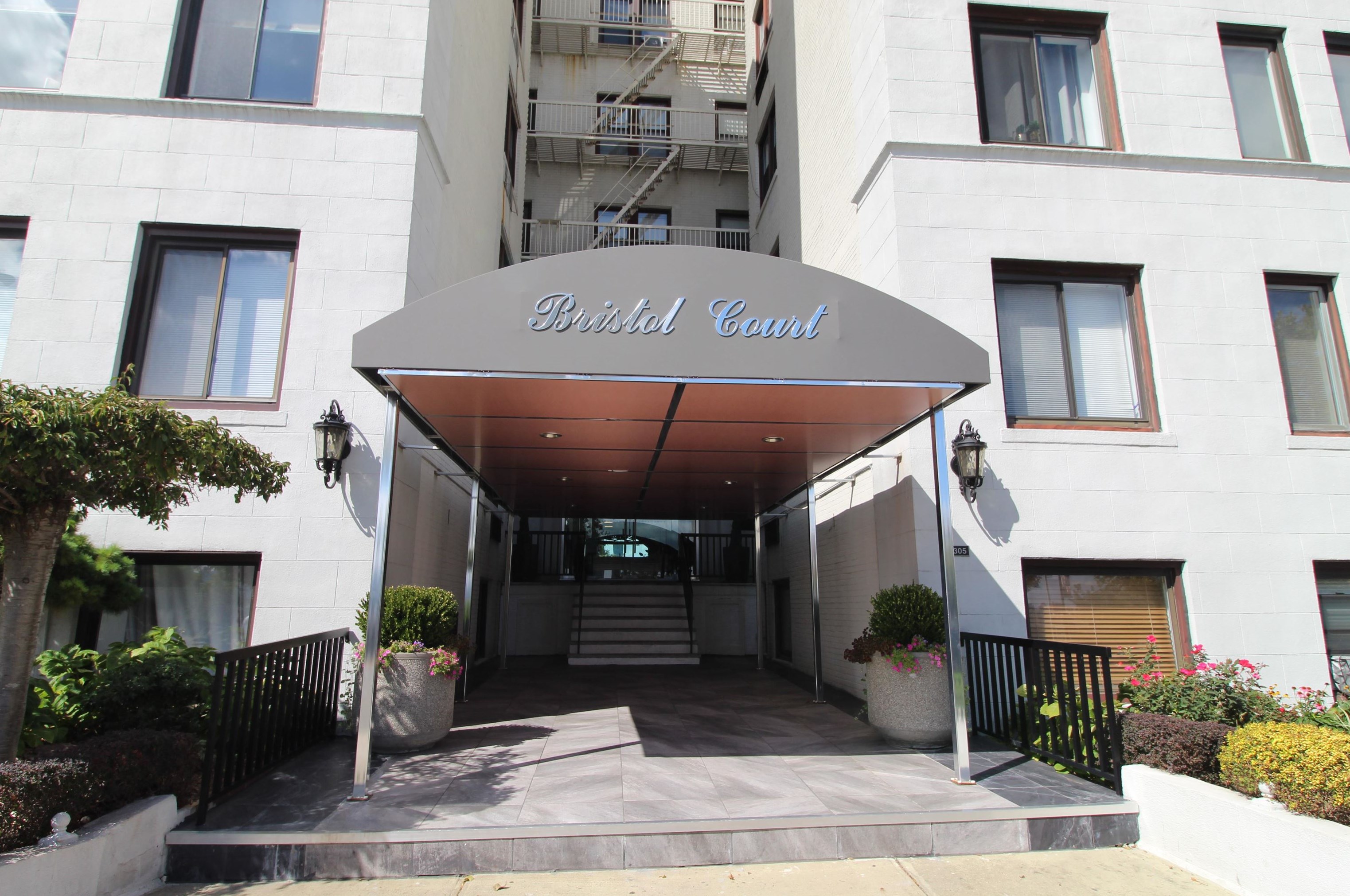 6305 Blvd East Apt E5, West New York, NJ