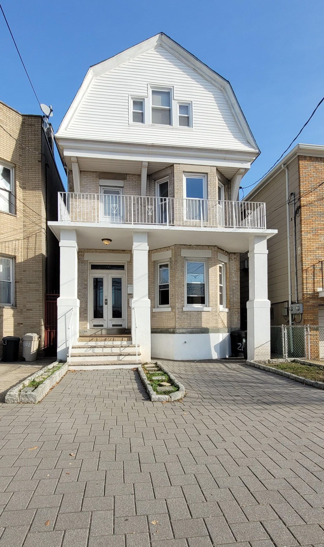 206 Highpoint Ave #1, Union City, NJ 07086