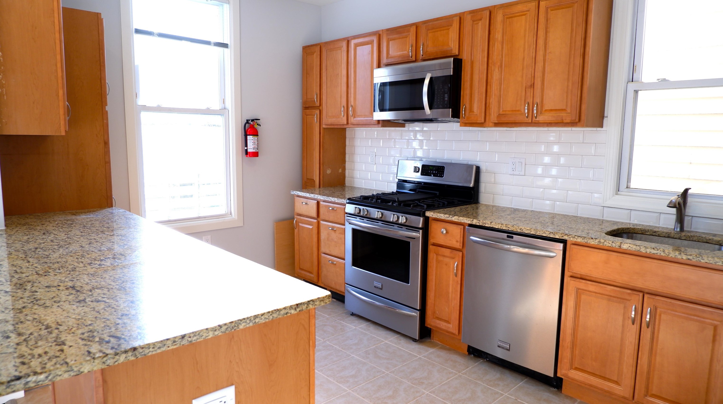211 Dodd St #2, Union City, NJ 07086