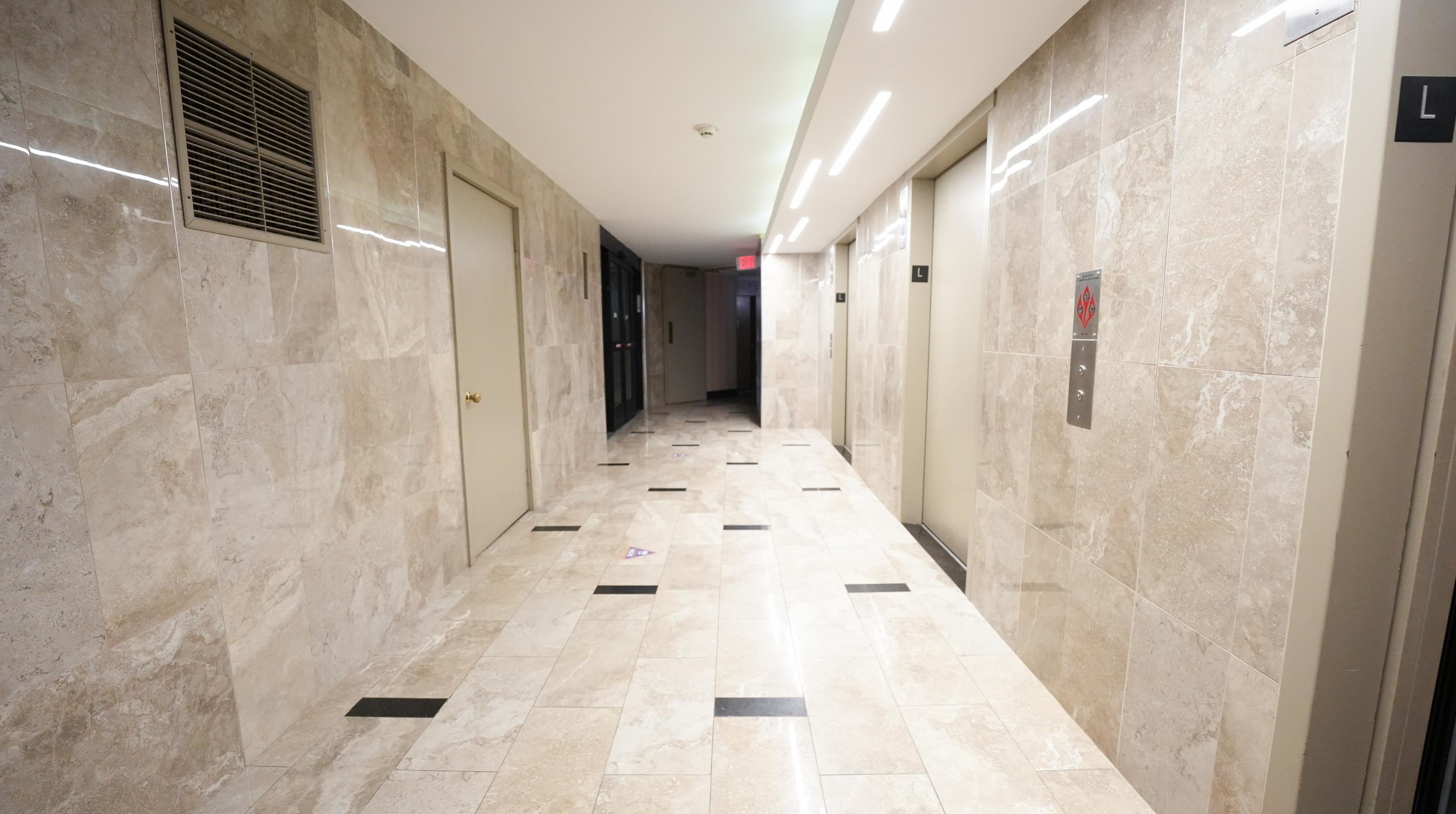 335 Harmon Cove Tower, Secaucus NJ  07094-1751 exterior
