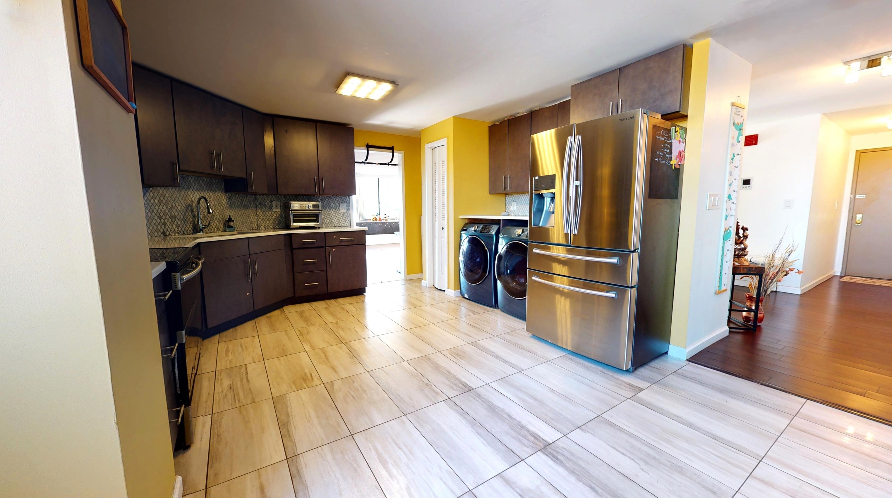 335 Harmon Cove Tower, Secaucus NJ  07094-1751 exterior