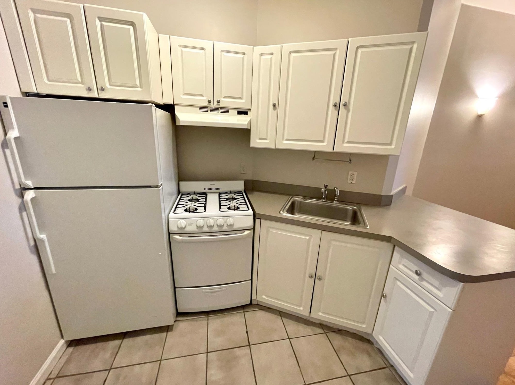 206 7th St #1l, Jersey City, NJ 07302