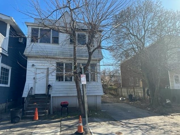 228 Nunda Ave, Jersey City, NJ 07306-6608
