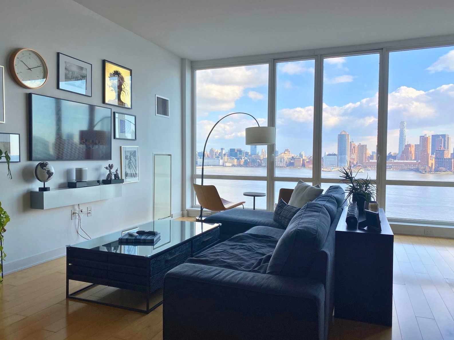 2 2nd St Apt 1803, Jersey City, NJ 07302