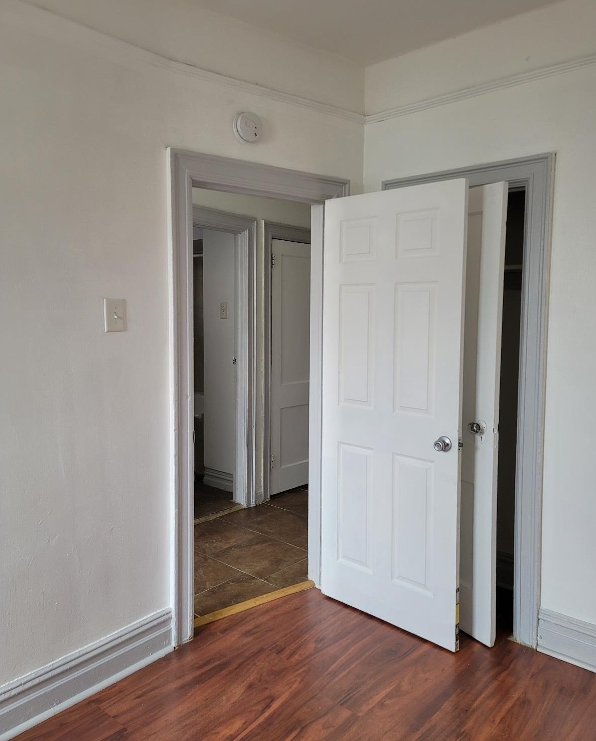 138 Myrtle Ave #1, Jersey City, NJ 07305