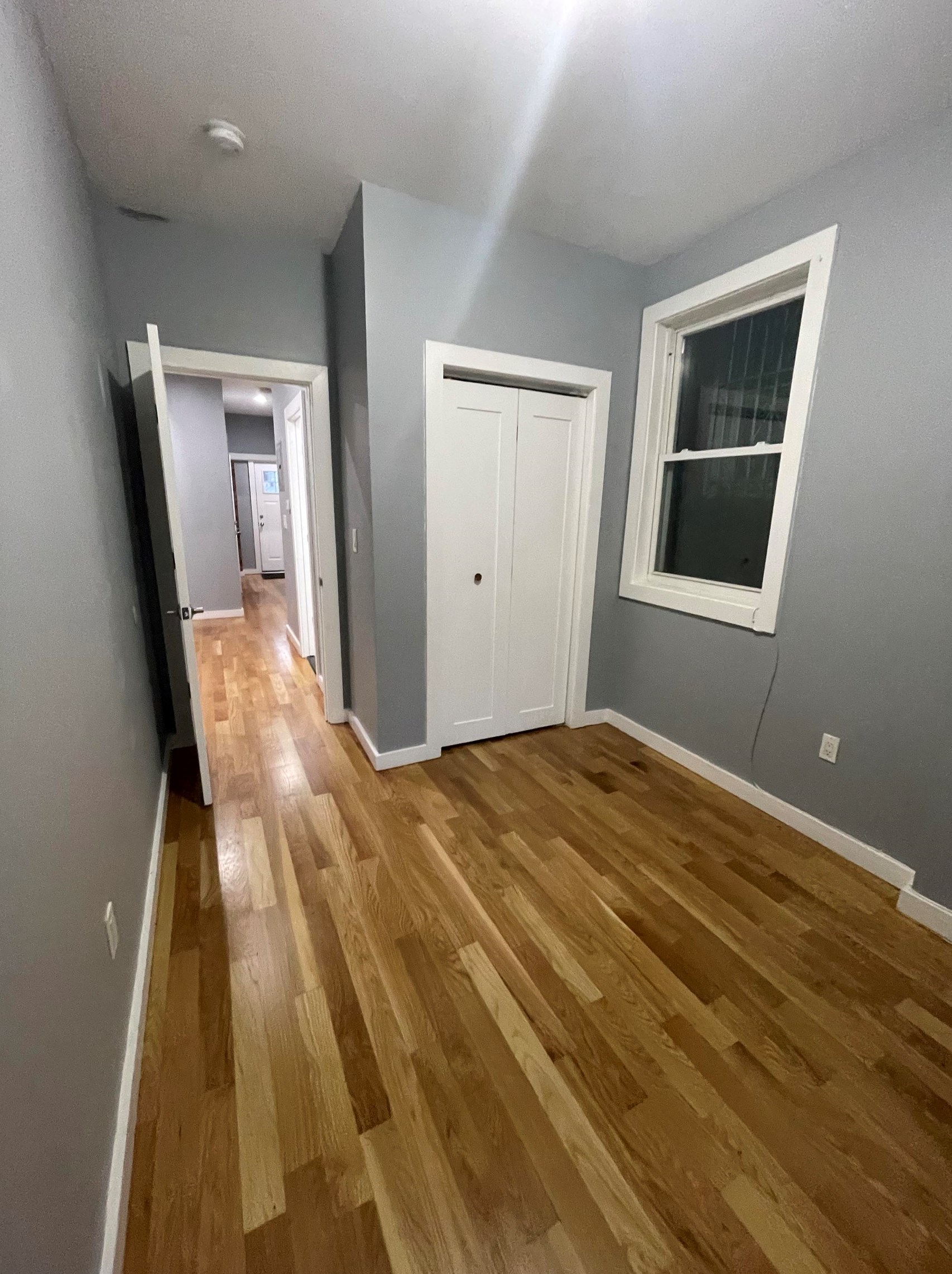 8 Bayview Ave #1, Jersey City, NJ 07305