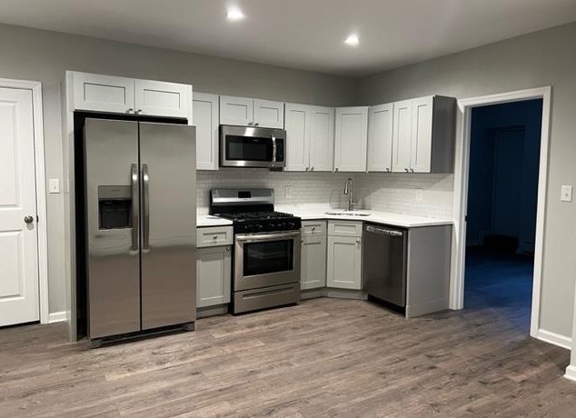 14 W 19th St, Bayonne, NJ 07002