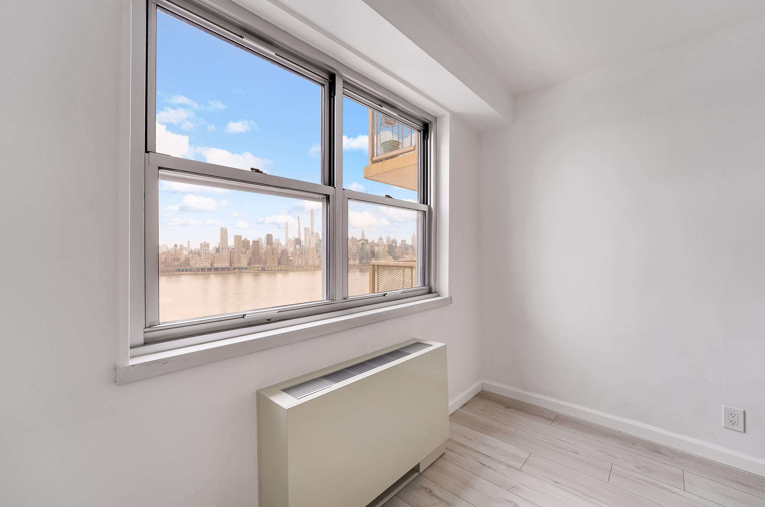 6600 Boulevard E #16c, West New York, NJ 07093