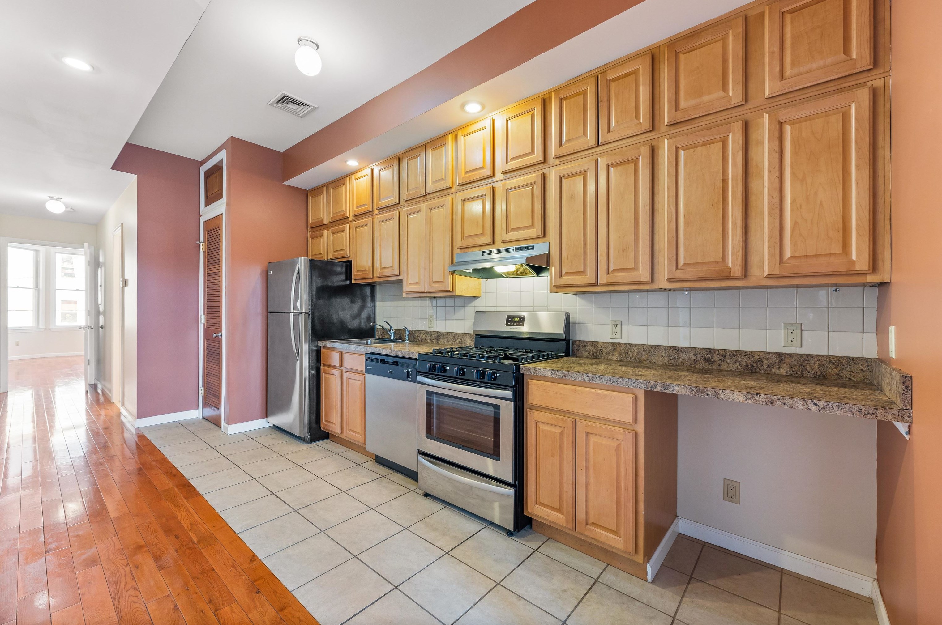 54 Monitor St #3, Jersey City, NJ 07304