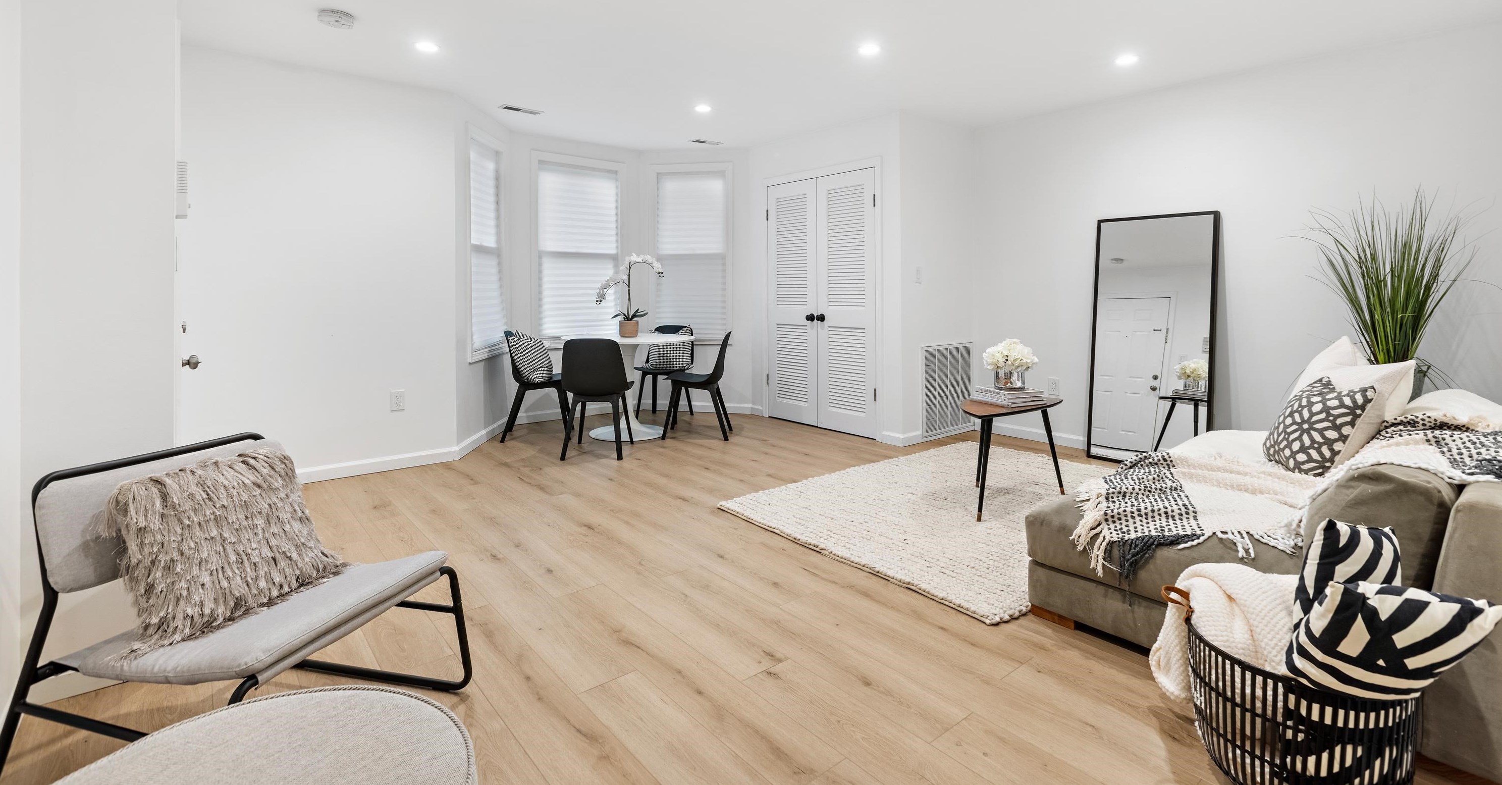 127 Jane St, Union City, NJ 07086