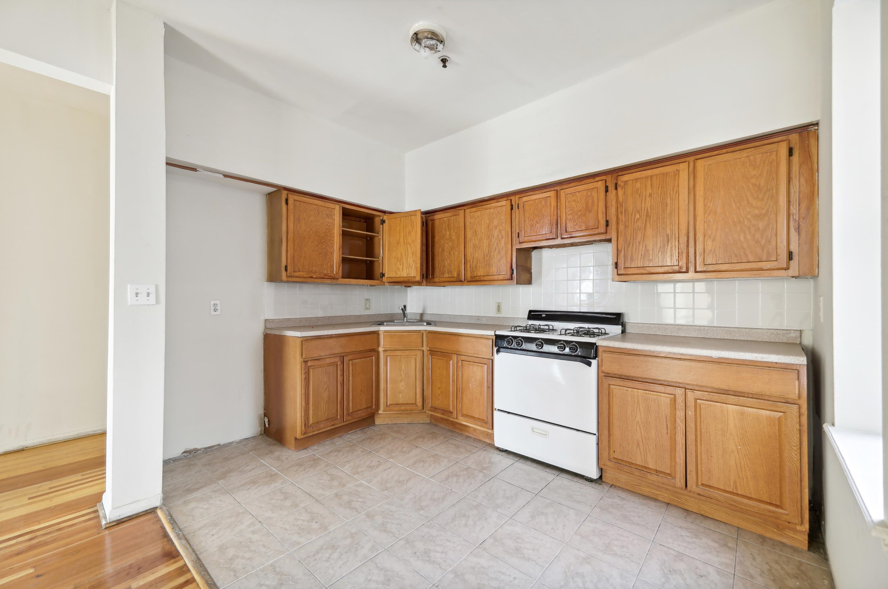 169 Martin Luther King Jr Dr #2d, Jersey City, NJ 07305