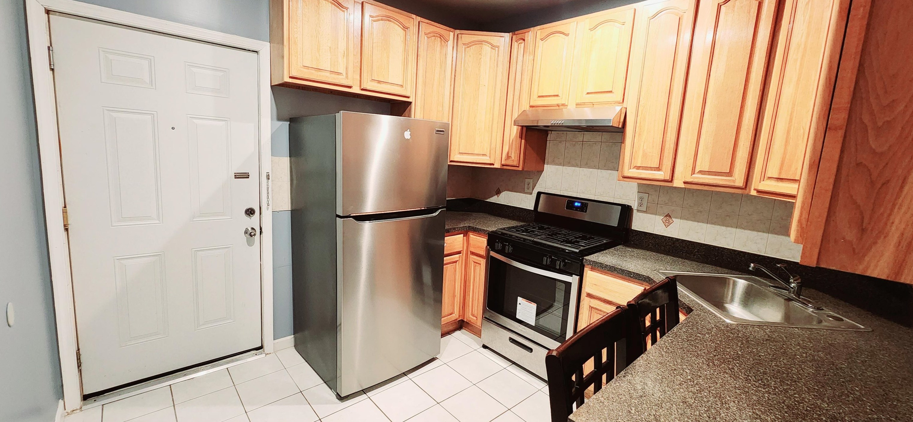 610 25th St #2r, Union City, NJ 07087