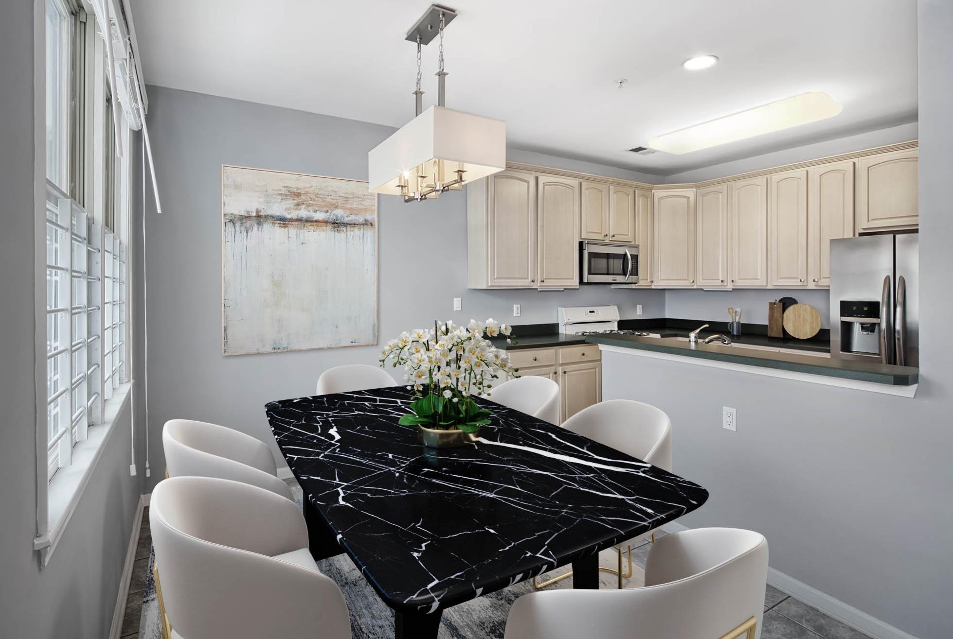 302 Midland Ct, West New York, NJ 07093-8321