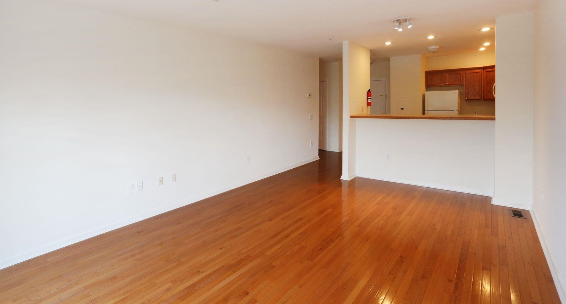 239 The Promenade #239, Edgewater, NJ 07020