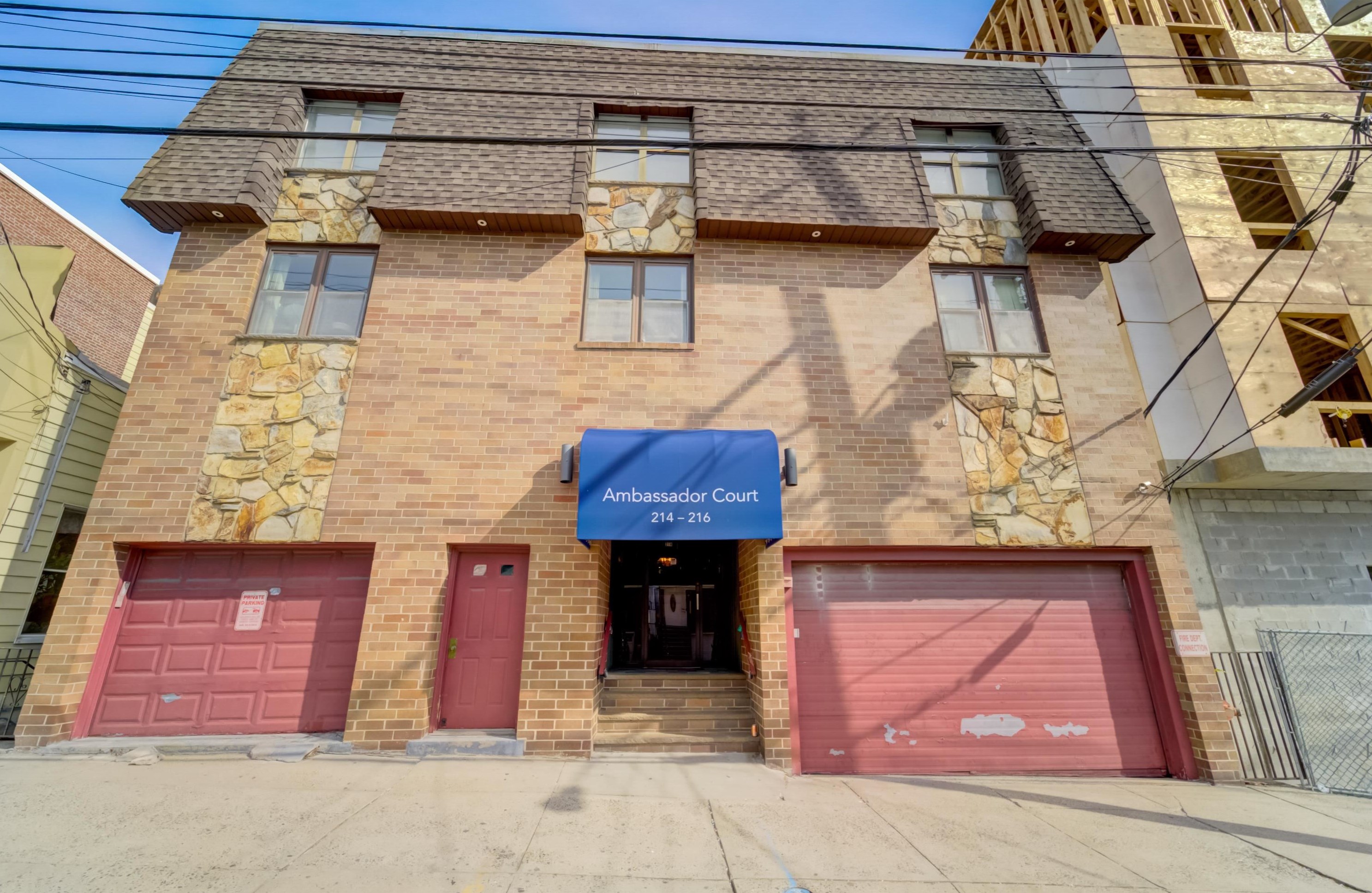 214 70th St #1a, West New York, NJ 07093