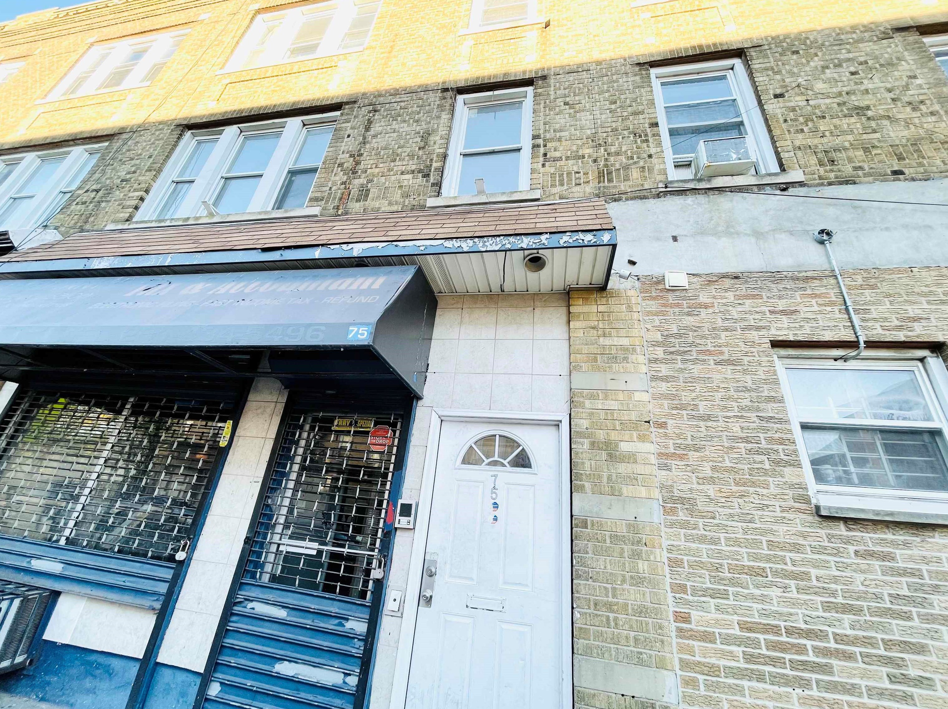75 Martin Luther King Jr Dr #2, Jersey City, NJ 07305