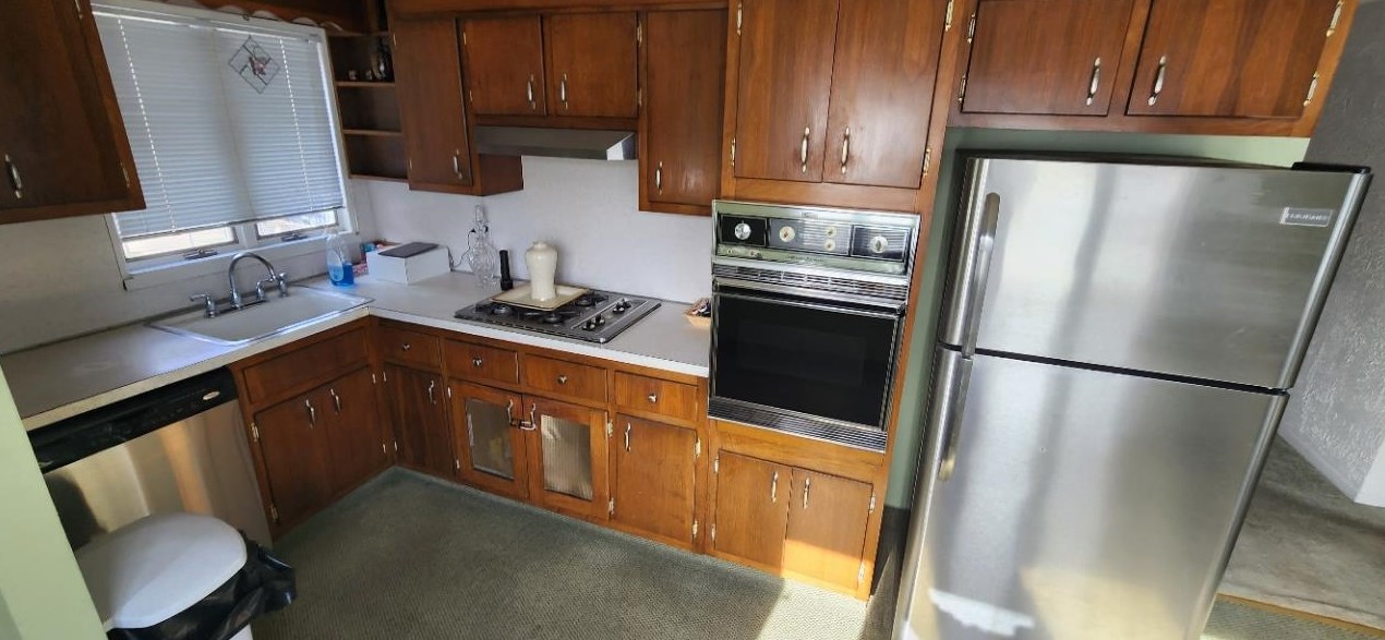 1466 44th St, North Bergen, NJ 07047
