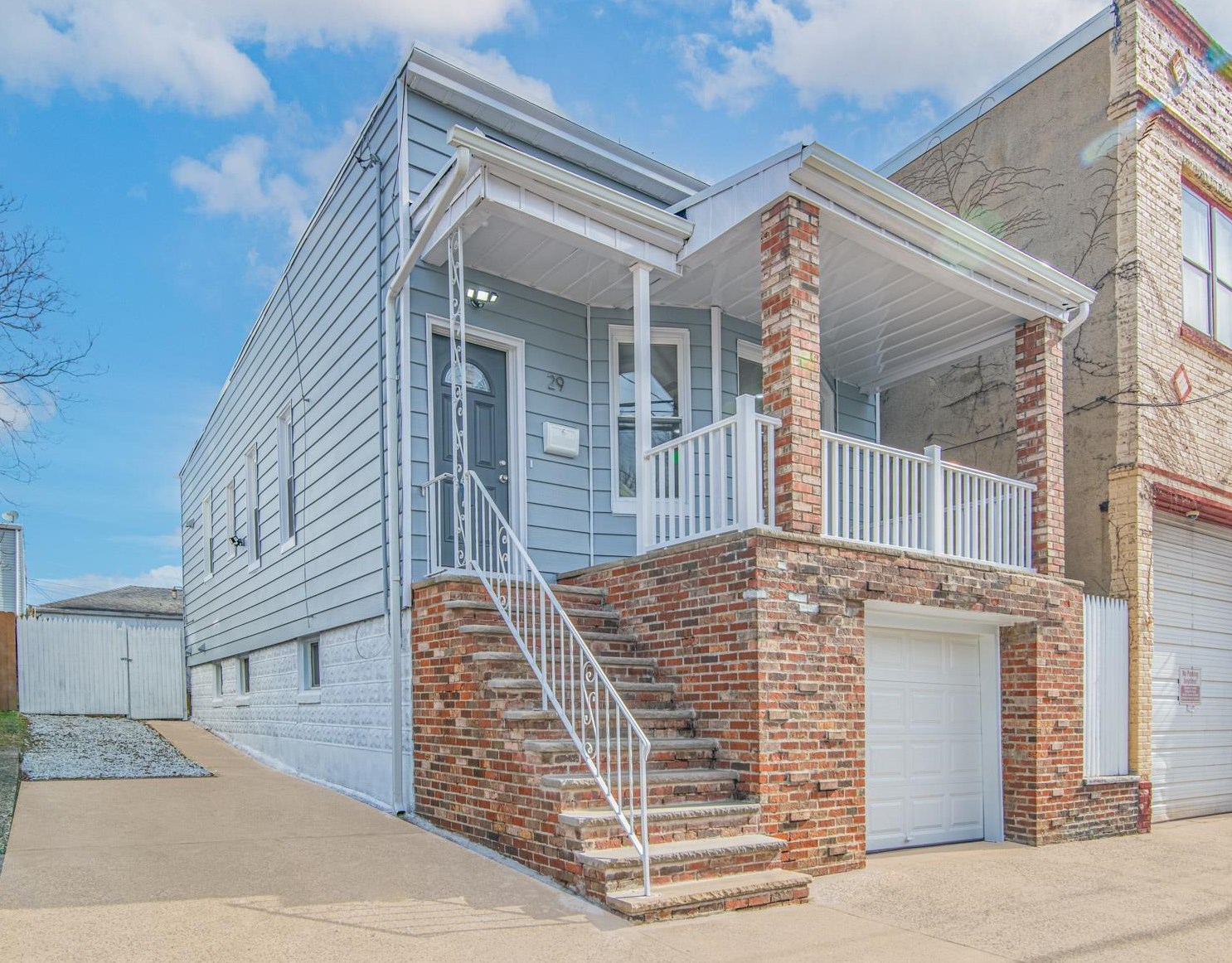 29 W 18th St, Bayonne, NJ 07002