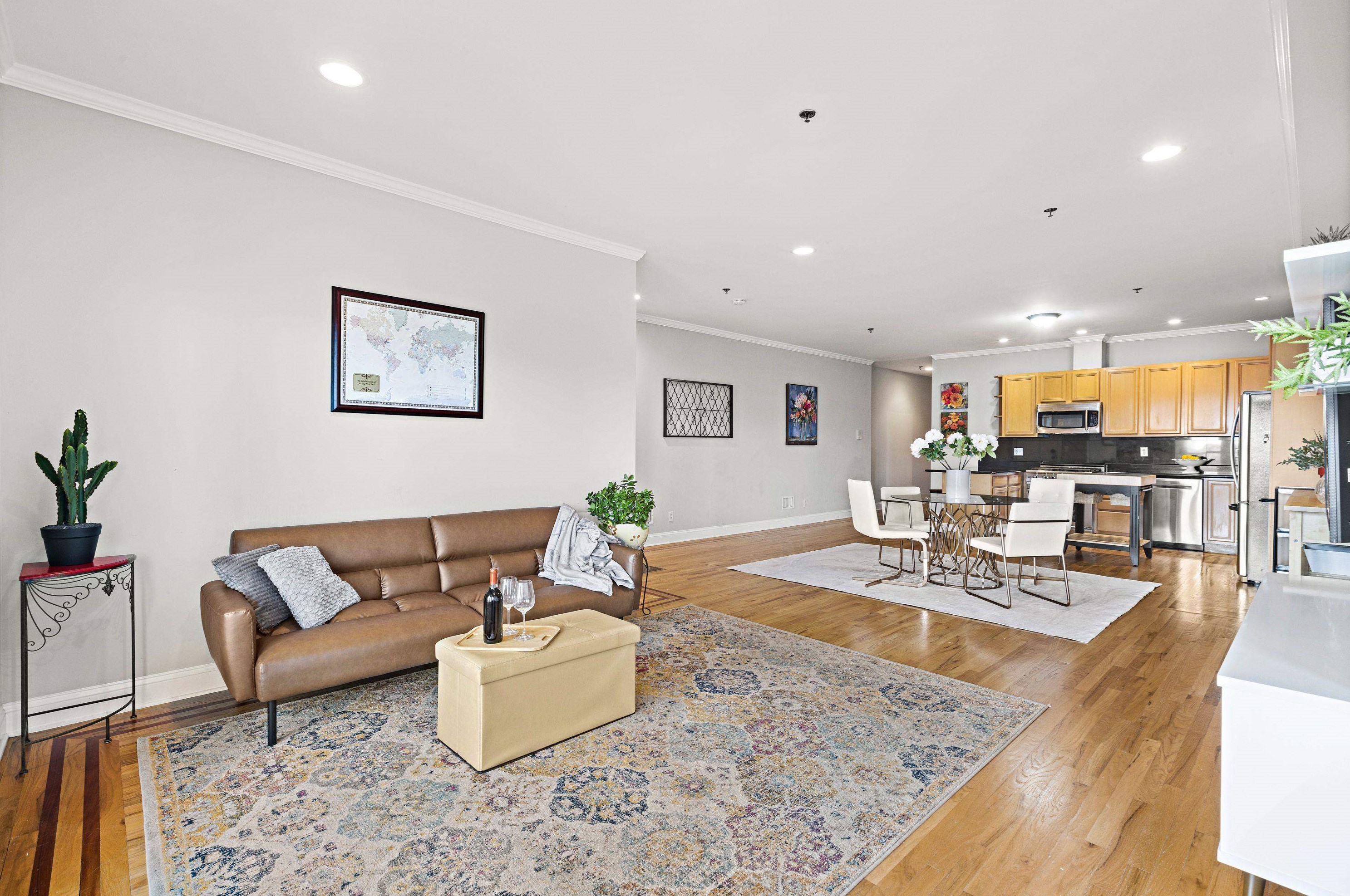 303 Manhattan Ave #1, Union City, NJ 07087