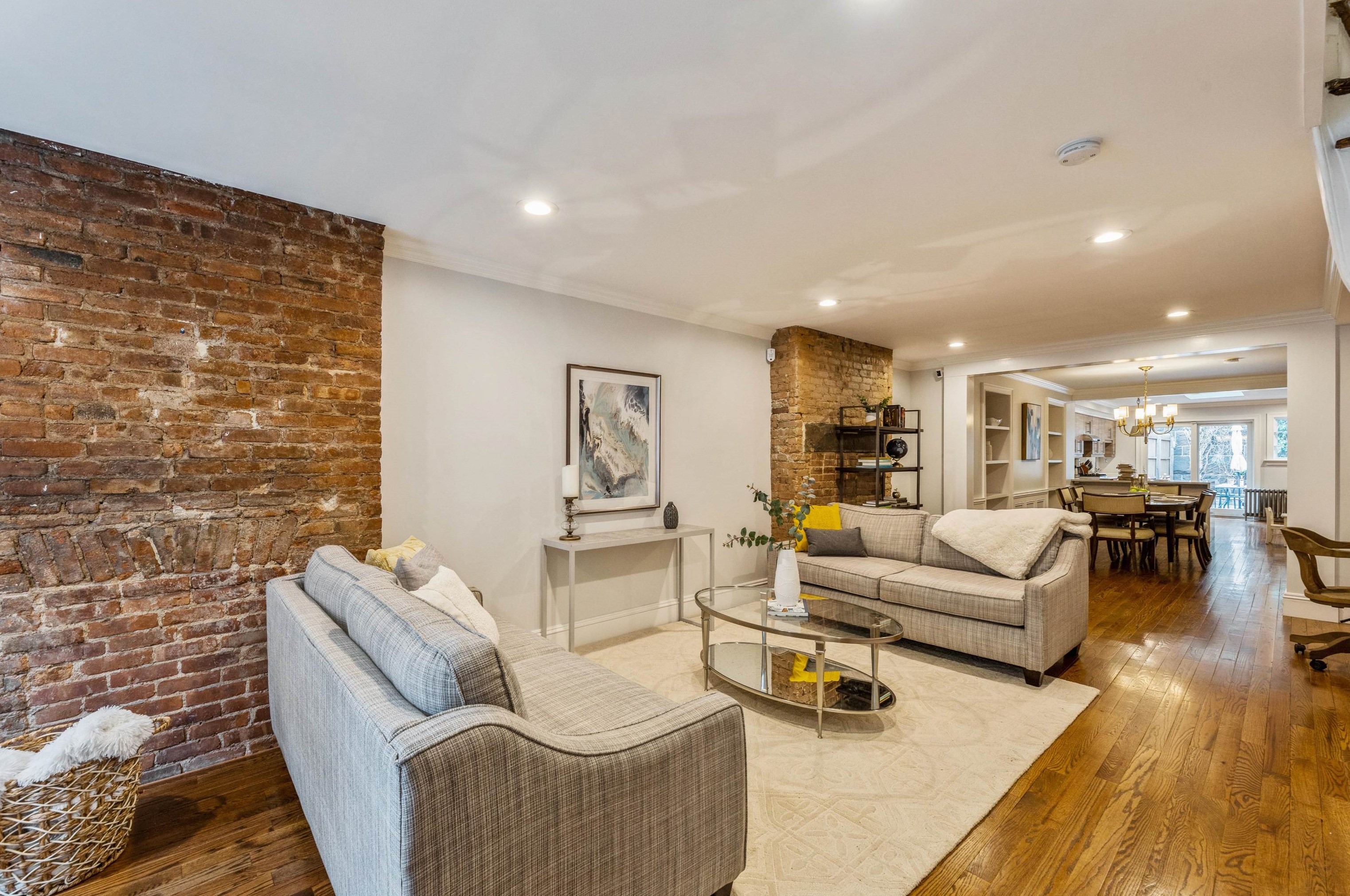 254 5th St, Jersey City, NJ 07302-2404
