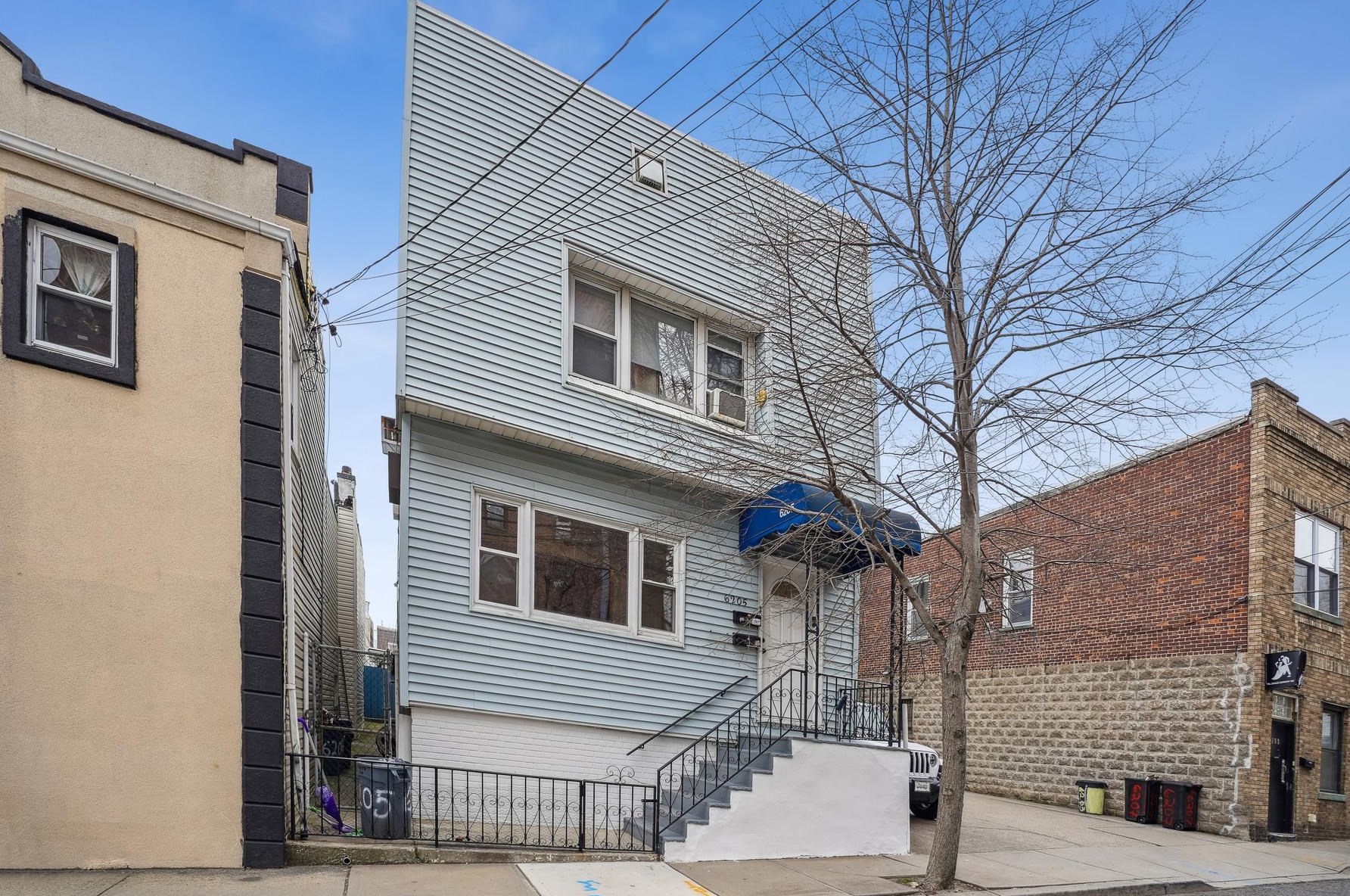 6205 Adams St #1, West New York, NJ 07093