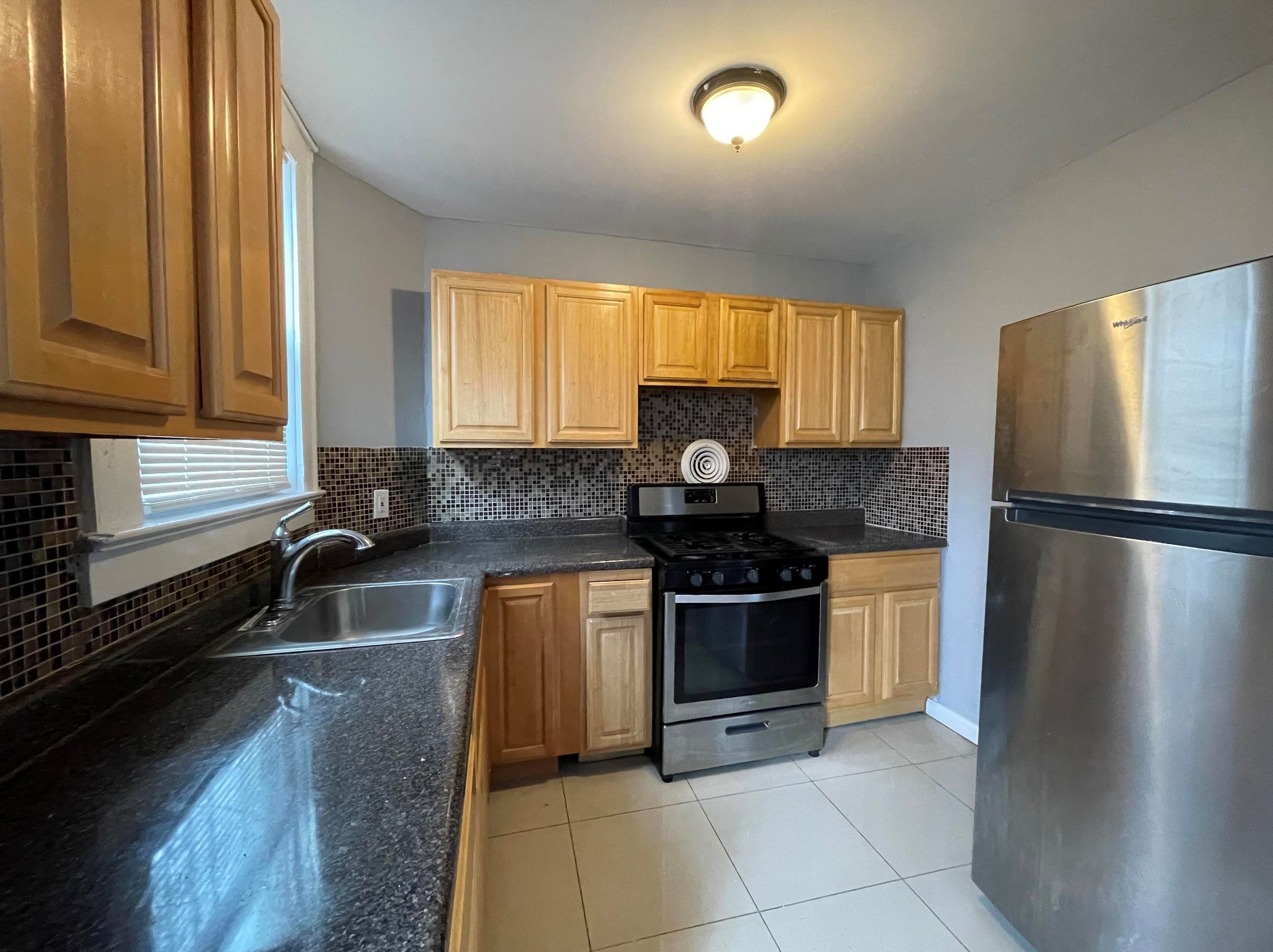 41 Winfield Ave, Jersey City, NJ 07305