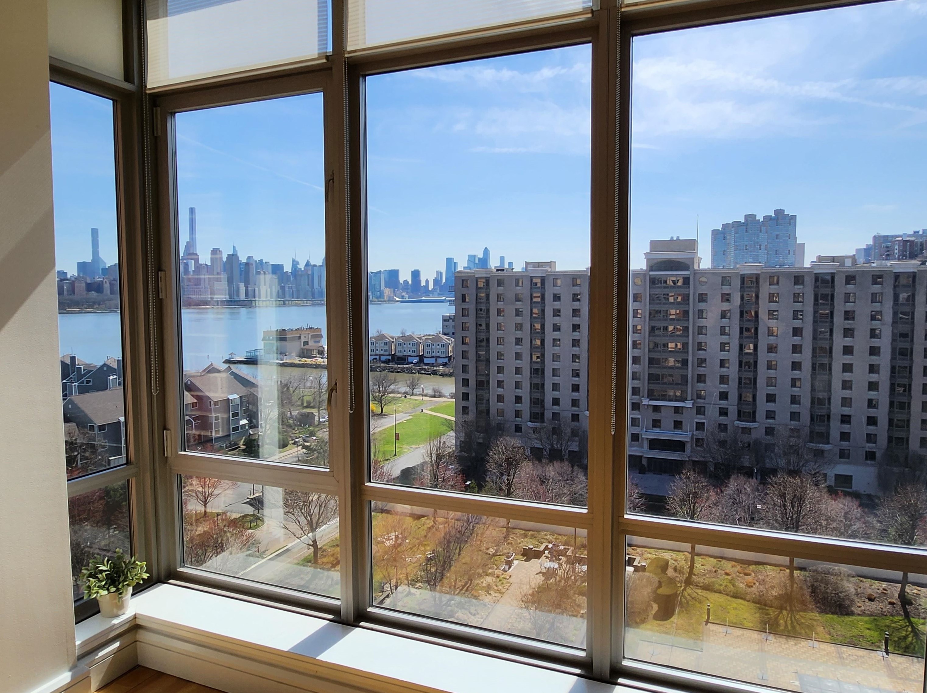 8100 River Rd #1108, North Bergen, NJ 07047