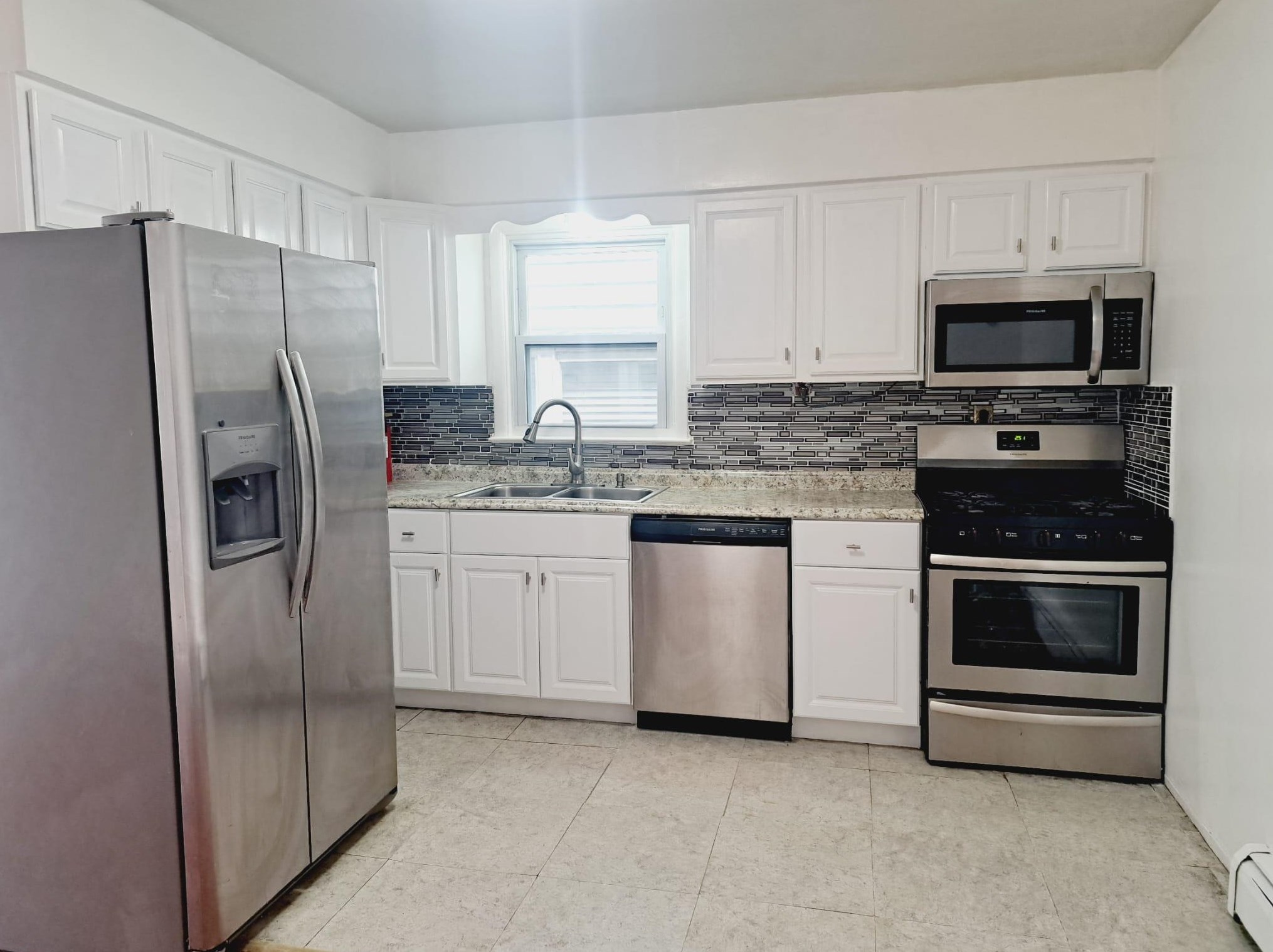 127 Charles St #2, Jersey City, NJ 07307