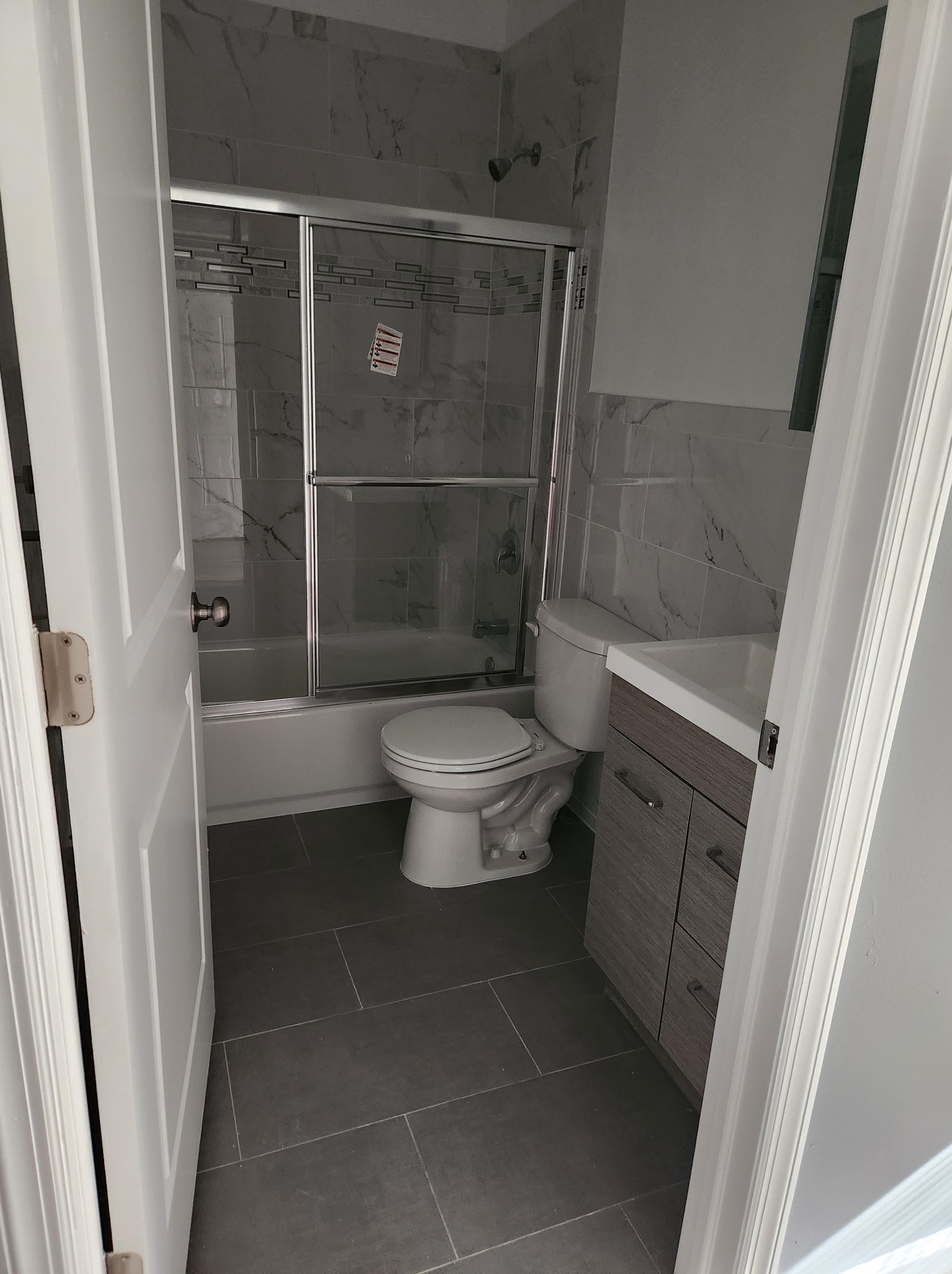 261 Neptune Ave #2, Jersey City, NJ 07305