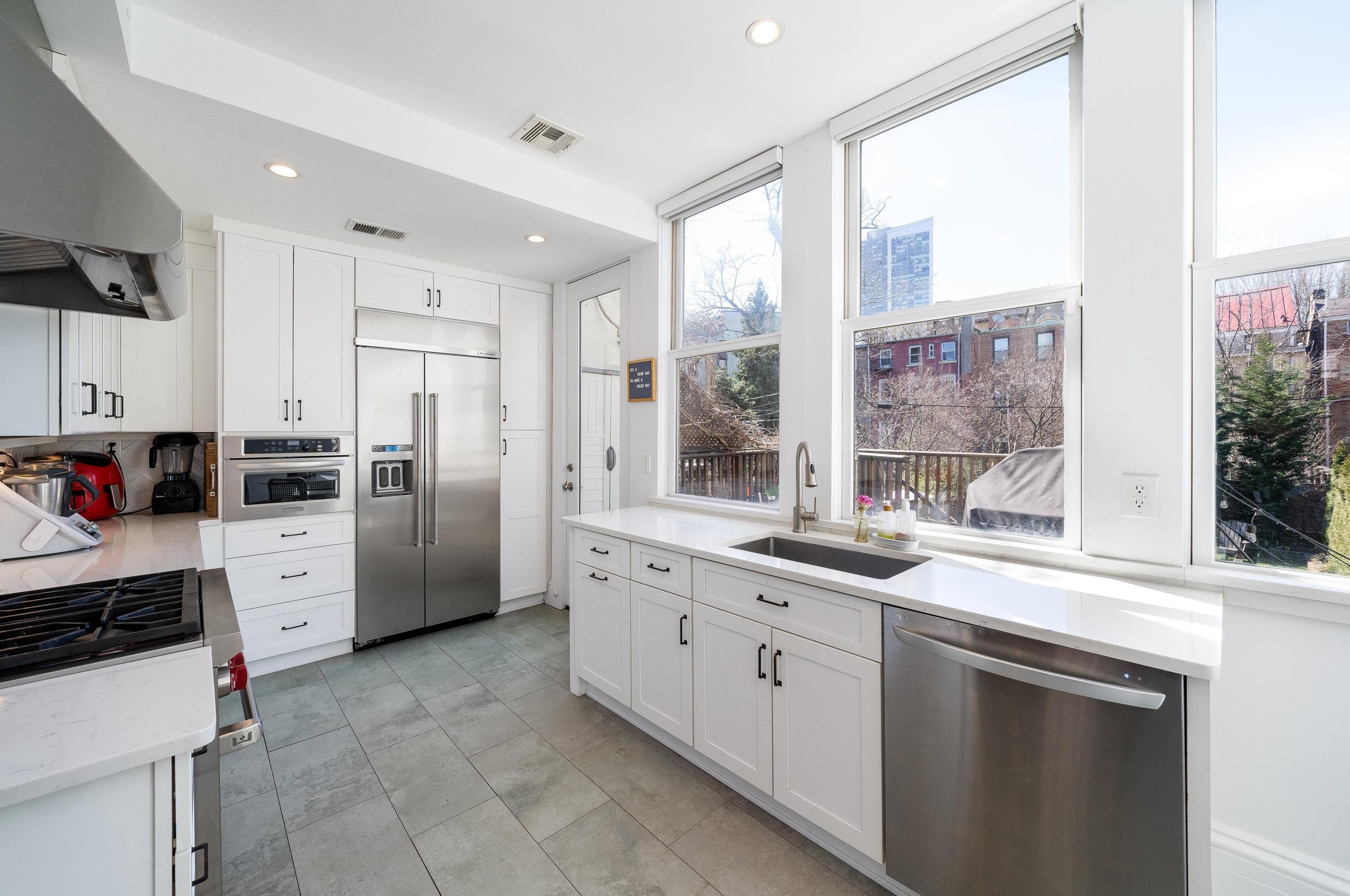 51 Wayne St #2, Jersey City, NJ 07302