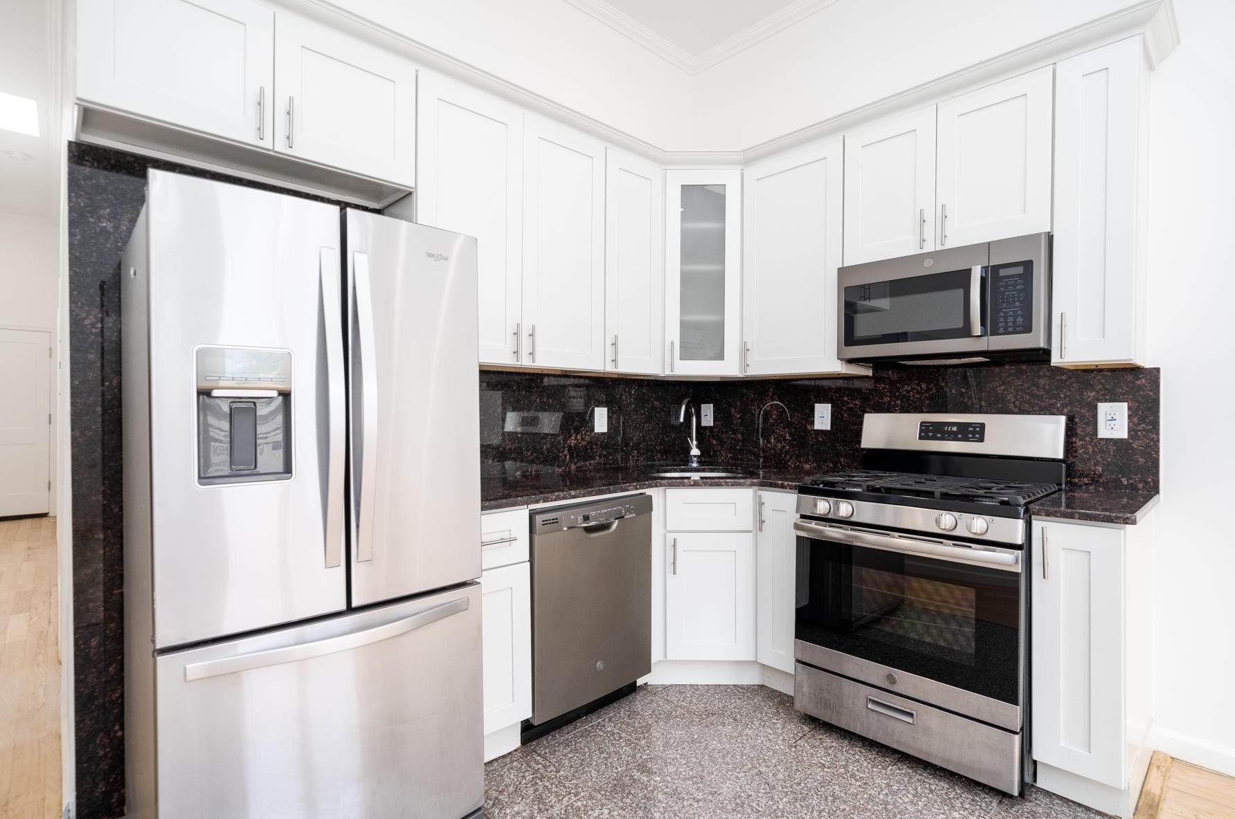 373 Danforth Ave #203, Jersey City, NJ 07305